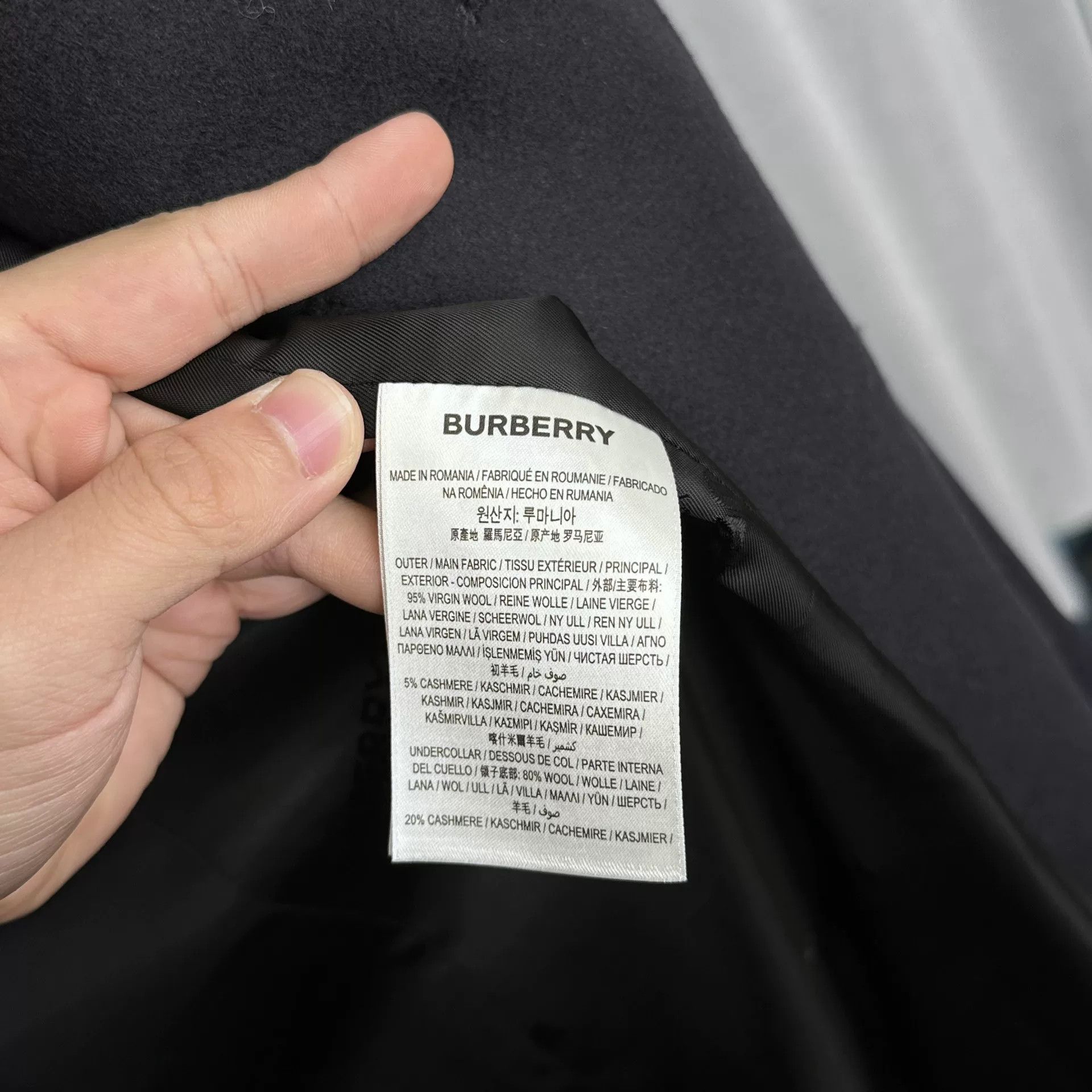 Burberry Burberry Wool Cashmere TB Button Overcoat 48 Size US M / EU 48-50 / 2 - 6 Thumbnail