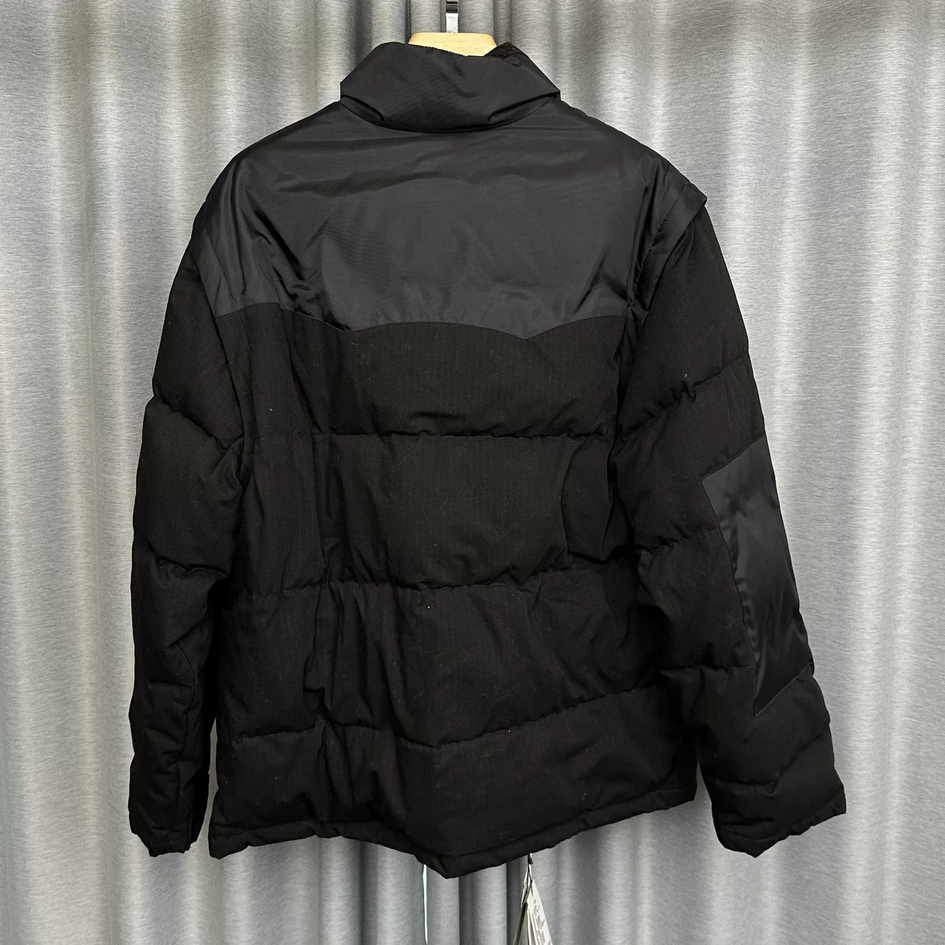 Gucci Gucci Band Removable Sleeve Down Jacket 46 Size US S / EU 44-46 / 1 - 5 Thumbnail