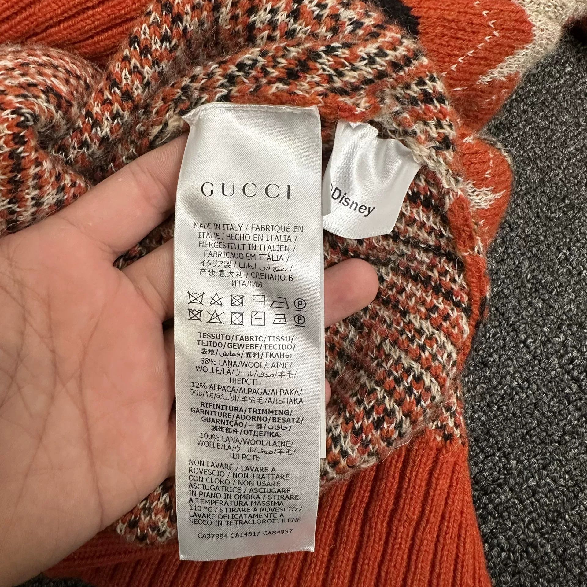 Gucci Gucci x Disney Mickey Mouse Star Sweater L Size US L / EU 52-54 / 3 - 5 Thumbnail
