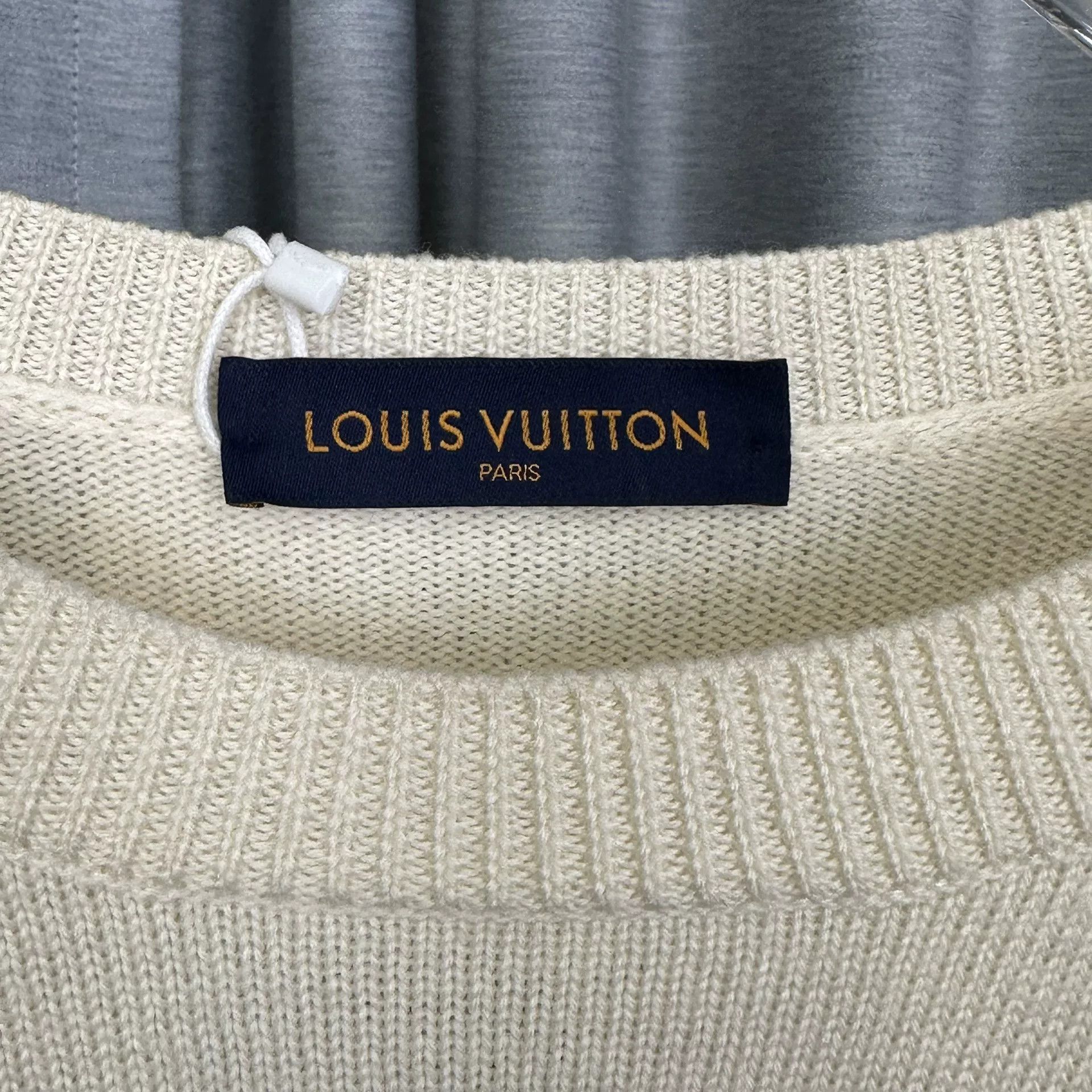 Louis Vuitton Louis Vuitton Clock Graphic Sweater XL Size US XL / EU 56 / 4 - 4 Thumbnail