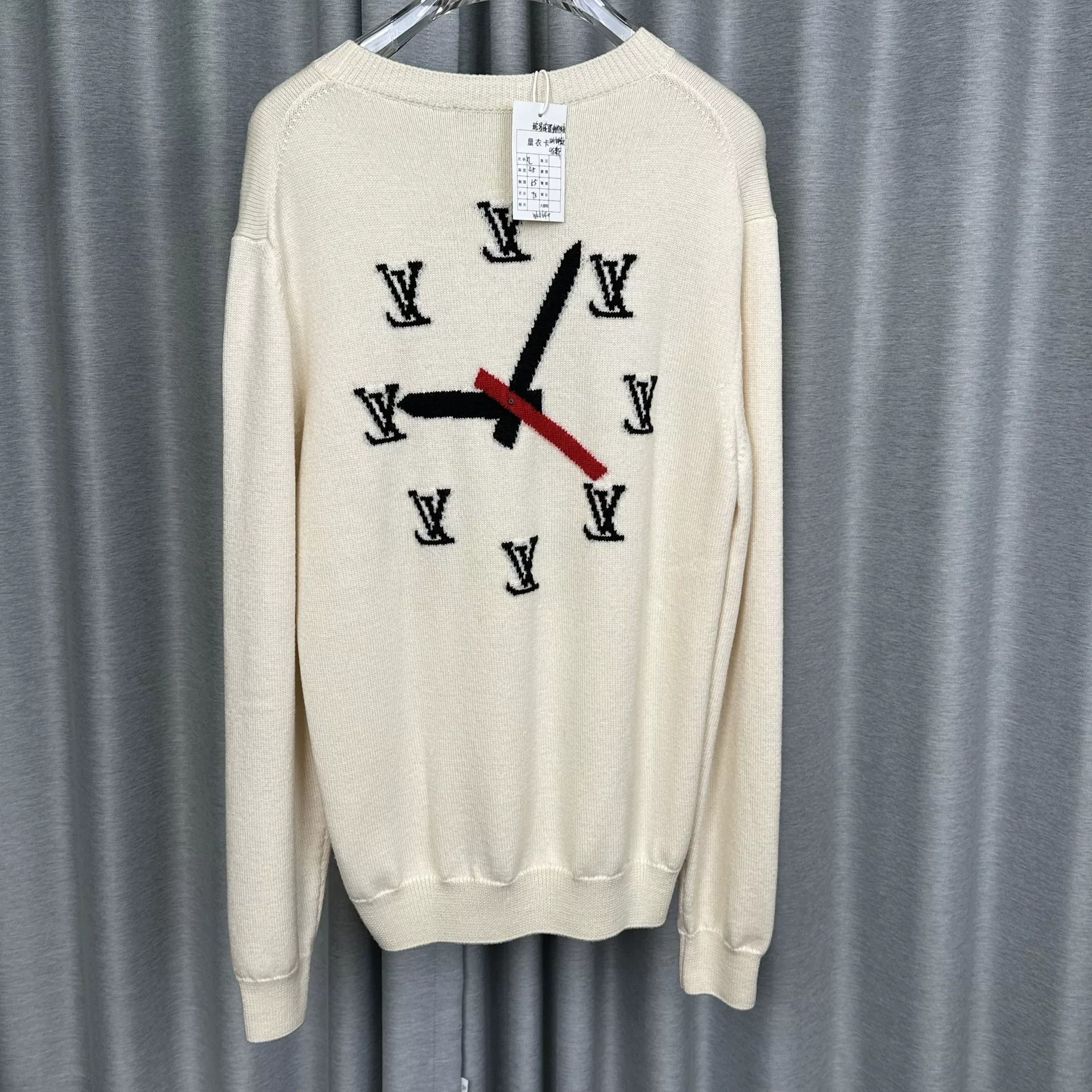 Louis Vuitton Louis Vuitton Clock Graphic Sweater XL Size US XL / EU 56 / 4 - 3 Thumbnail