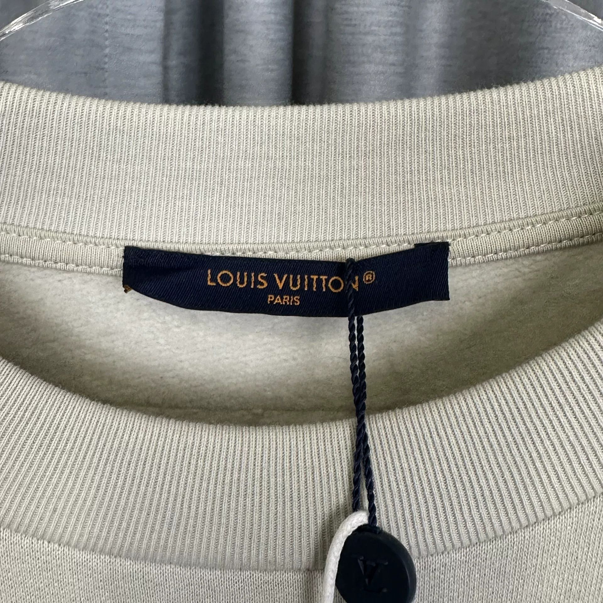 Louis Vuitton Louis Vuitton Eye Embroidery Sweatshirt L Size US L / EU 52-54 / 3 - 6 Thumbnail