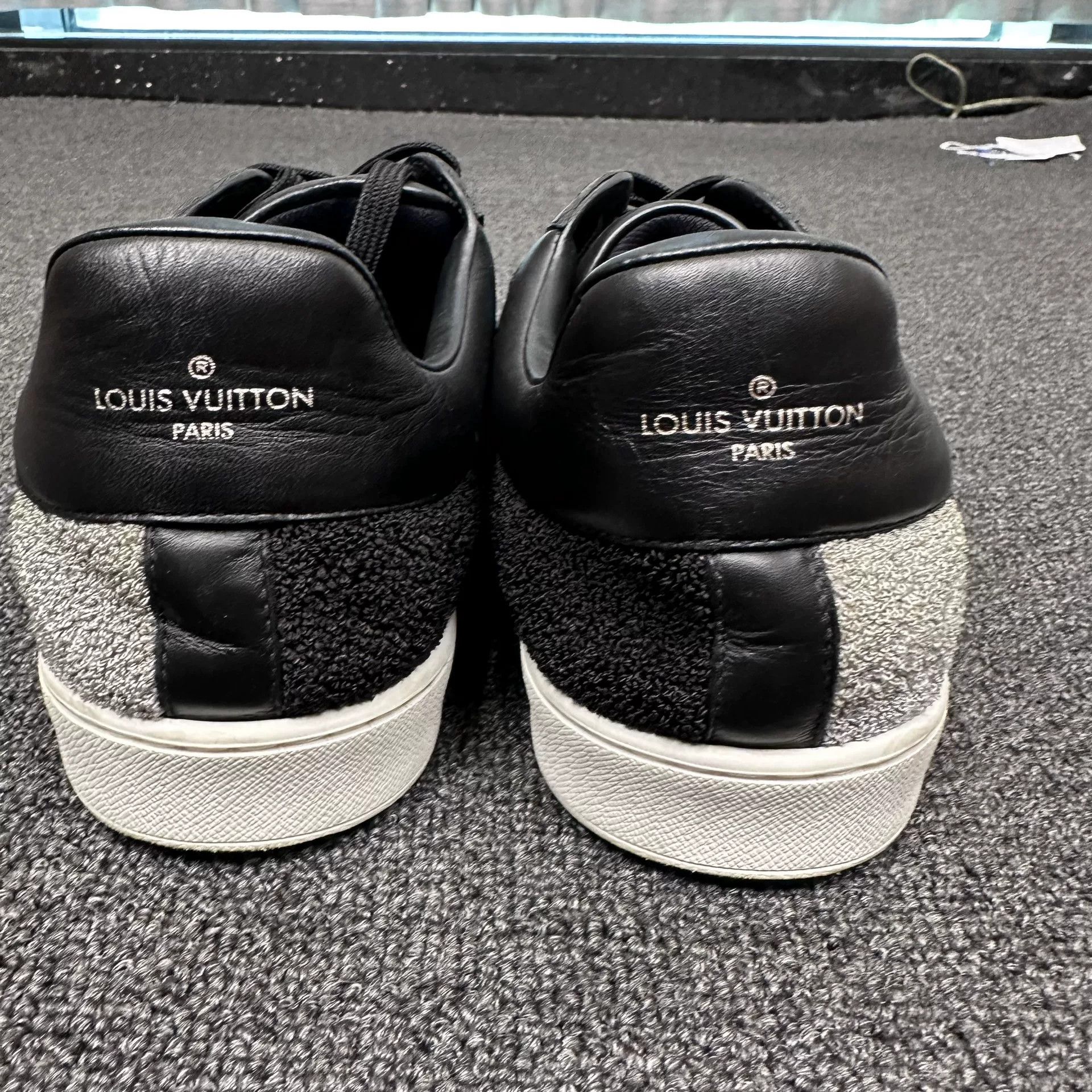 Louis Vuitton Louis Vuitton Logo Embroidery Leather Sneakers Size 8.5 Size US 9.5 / EU 42-43 - 5 Thumbnail
