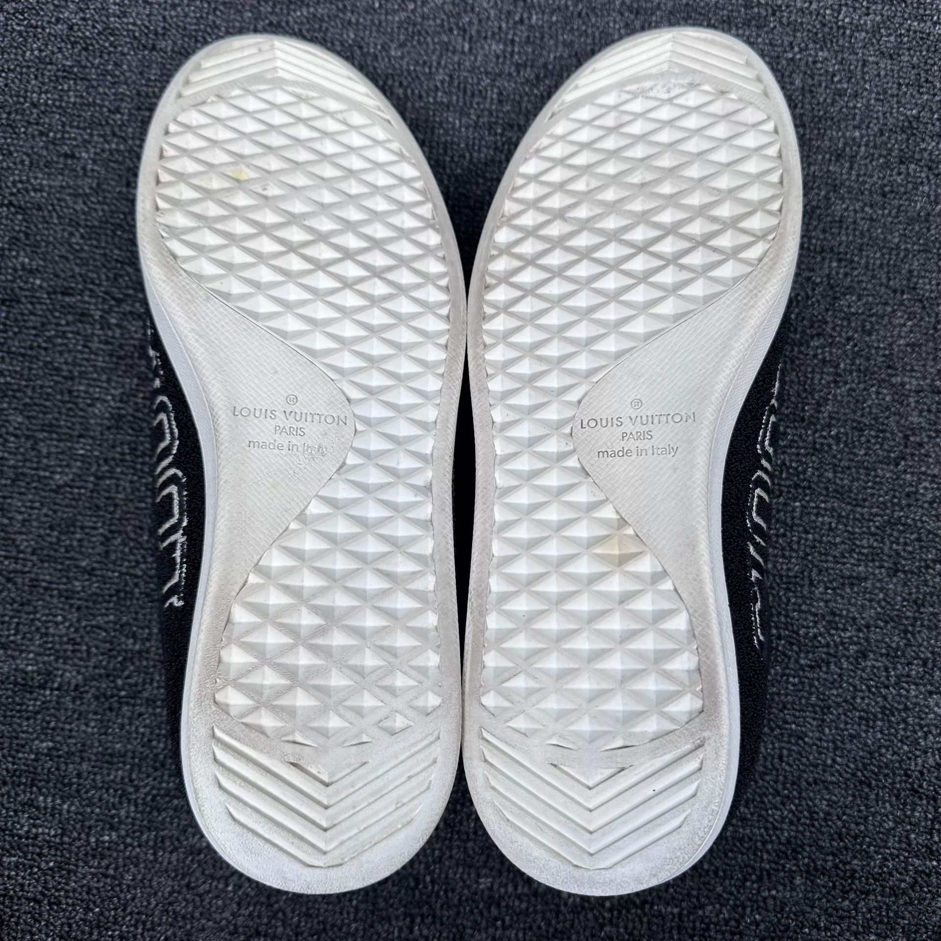 Louis Vuitton Louis Vuitton Logo Embroidery Leather Sneakers Size 8.5 Size US 9.5 / EU 42-43 - 7 Thumbnail