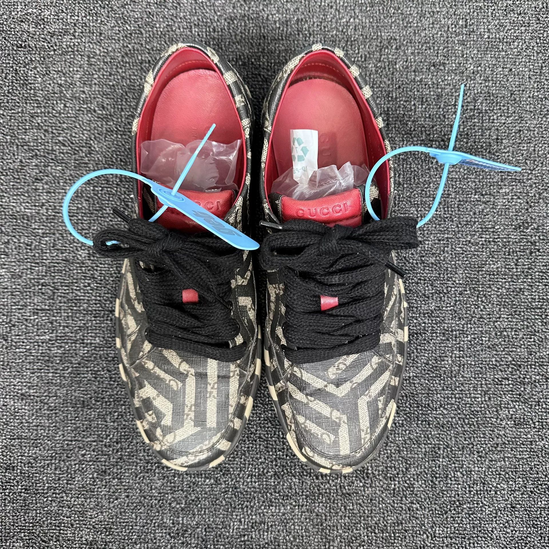 Gucci Gucci GG Monogram Stripe Low-Top Sneakers US 9.5 Size US 9.5 / EU 42-43 - 2 Thumbnail