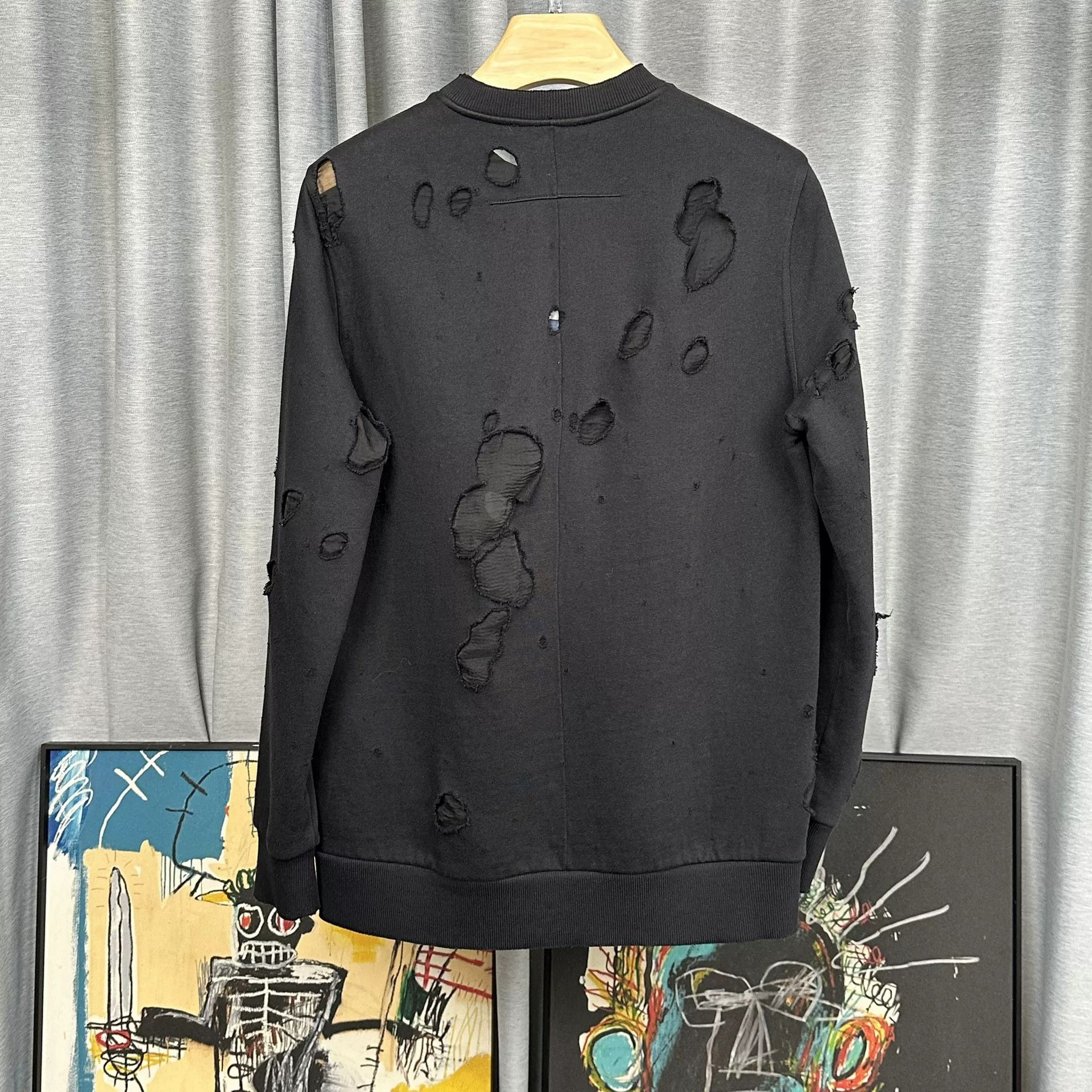 Givenchy Givenchy Distressed Logo Sweatshirt XS Size US XS / EU 42 / 0 - 3 Thumbnail