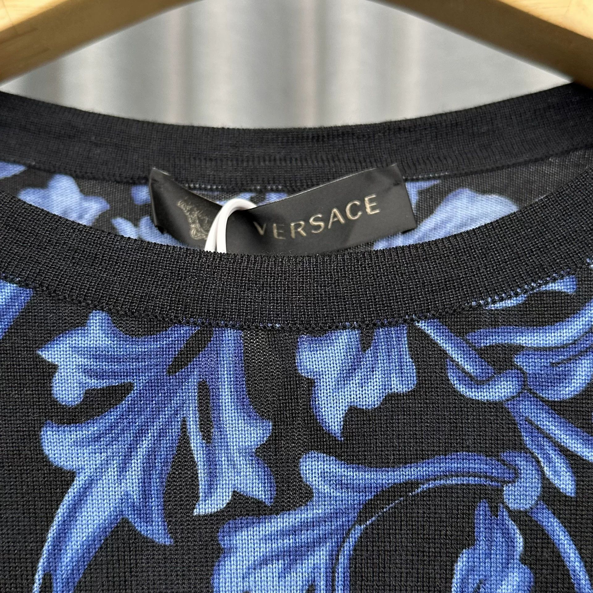 Versace Versace Blue Baroque Pattern Long Sleeve T-Shirt 52 Size US L / EU 52-54 / 3 - 4 Thumbnail