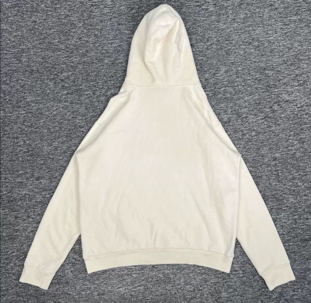 Gucci Gucci Sequin Cat Embroidery Hoodie Size L Size US L / EU 52-54 / 3 - 3 Thumbnail