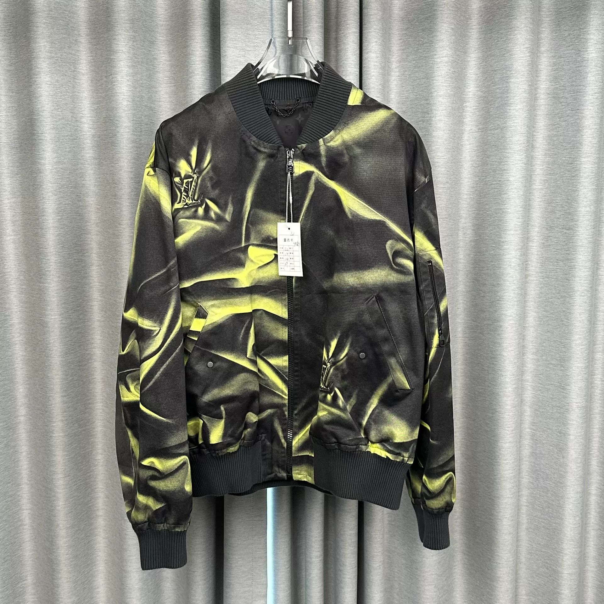 Louis Vuitton Louis Vuitton Tie-Dye Bomber Jacket Size 52 Size US L / EU 52-54 / 3 - 2 Thumbnail