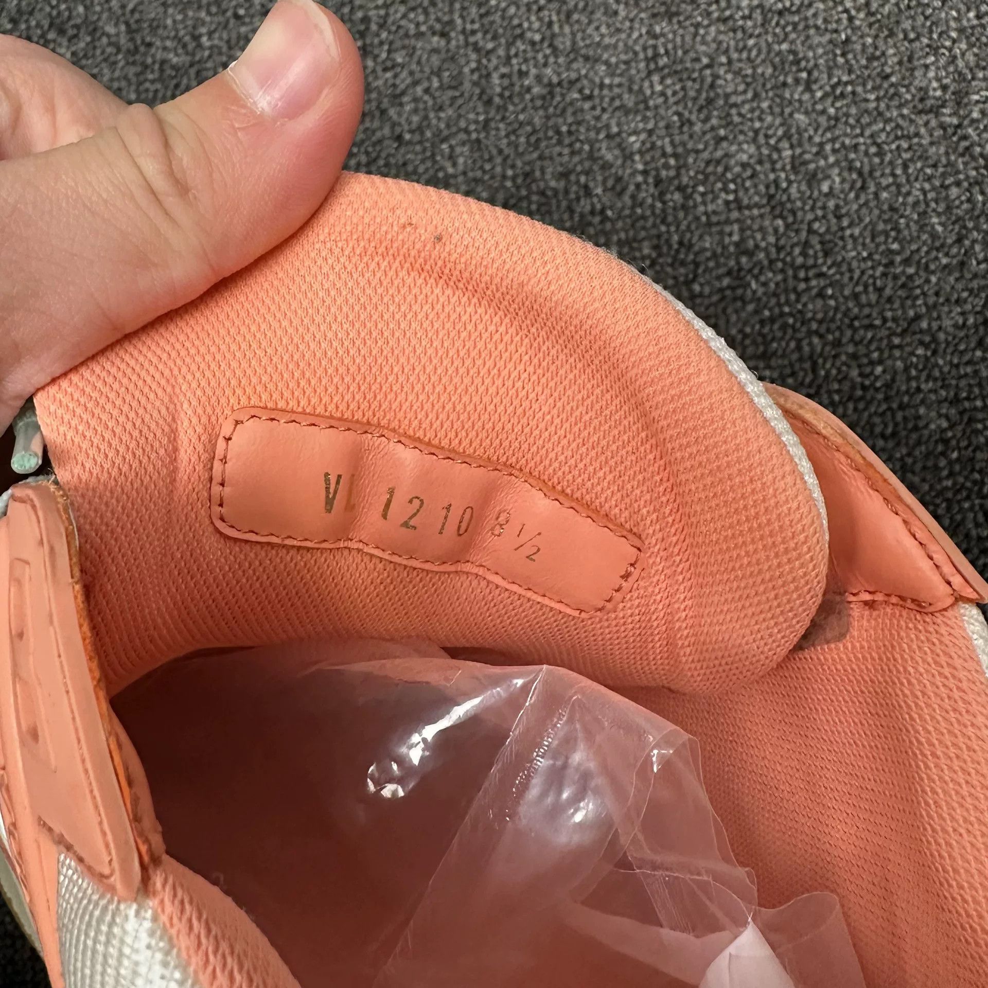 Louis Vuitton Louis Vuitton Orange LV Trainer Sneakers US 9.5 Size US 9.5 / EU 42-43 - 6 Thumbnail