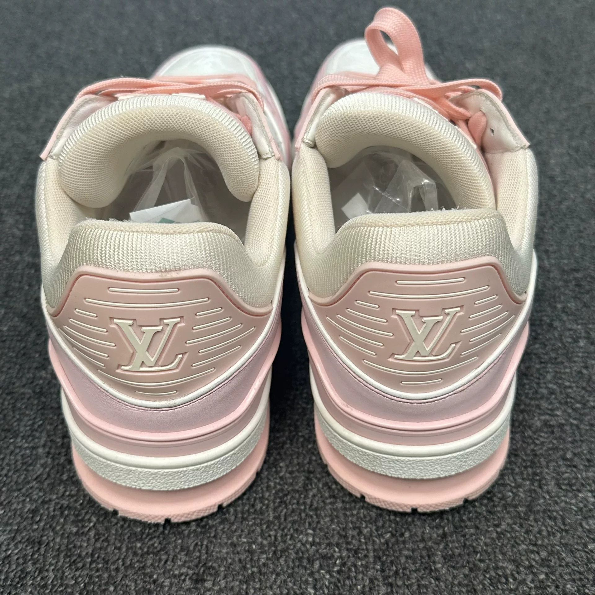 Louis Vuitton Louis Vuitton Pink White Trainer Sneakers Size 42 Size US 9 / EU 42 - 4 Thumbnail