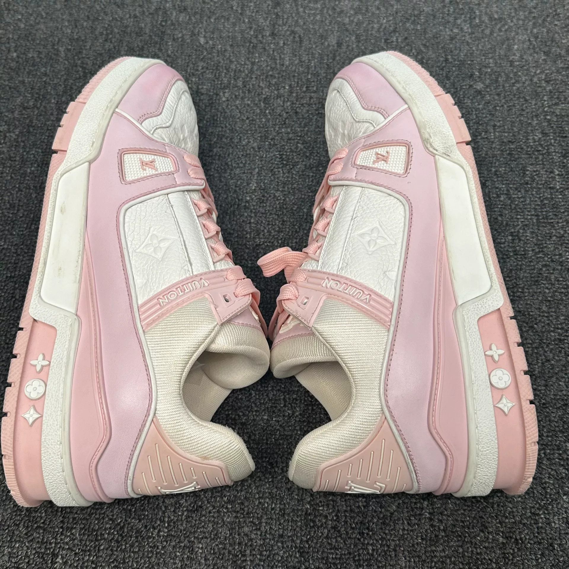 Louis Vuitton Louis Vuitton Pink White Trainer Sneakers Size 42 Size US 9 / EU 42 - 6 Thumbnail