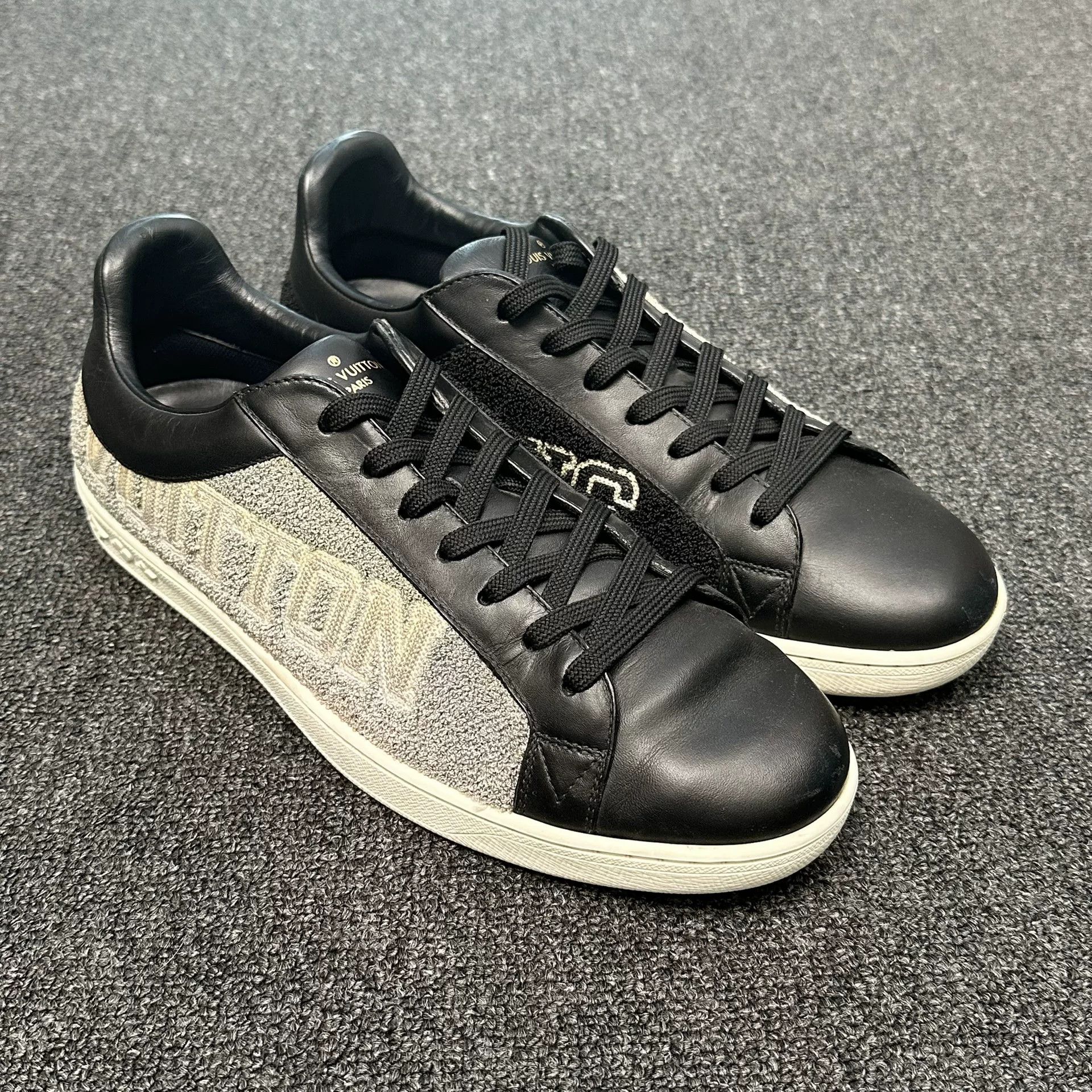 Louis Vuitton Louis Vuitton Black Trainer Sneakers 8.5 Size US 9.5 / EU 42-43 - 2 Thumbnail