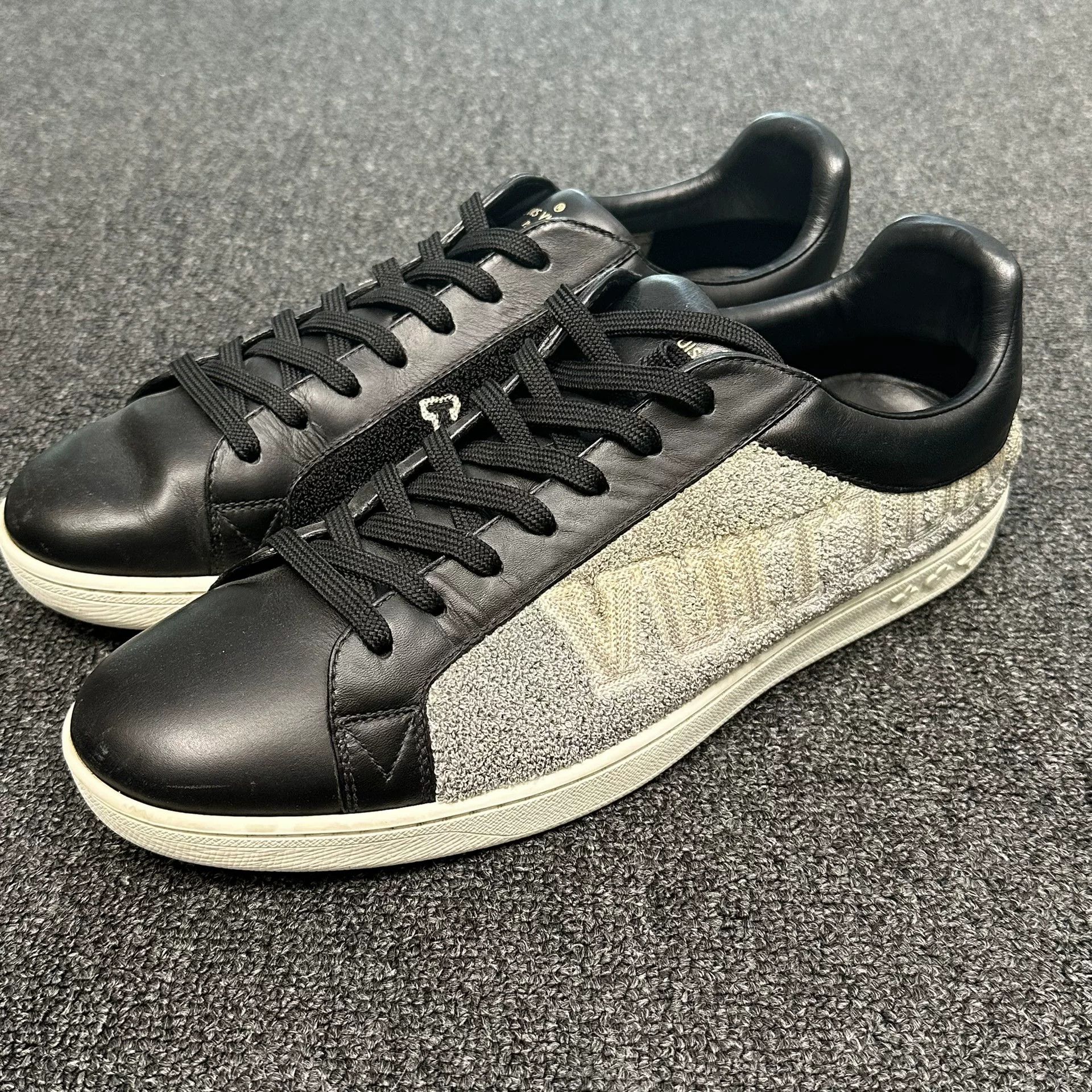 Louis Vuitton Louis Vuitton Black Trainer Sneakers 8.5 Size US 9.5 / EU 42-43 - 3 Thumbnail