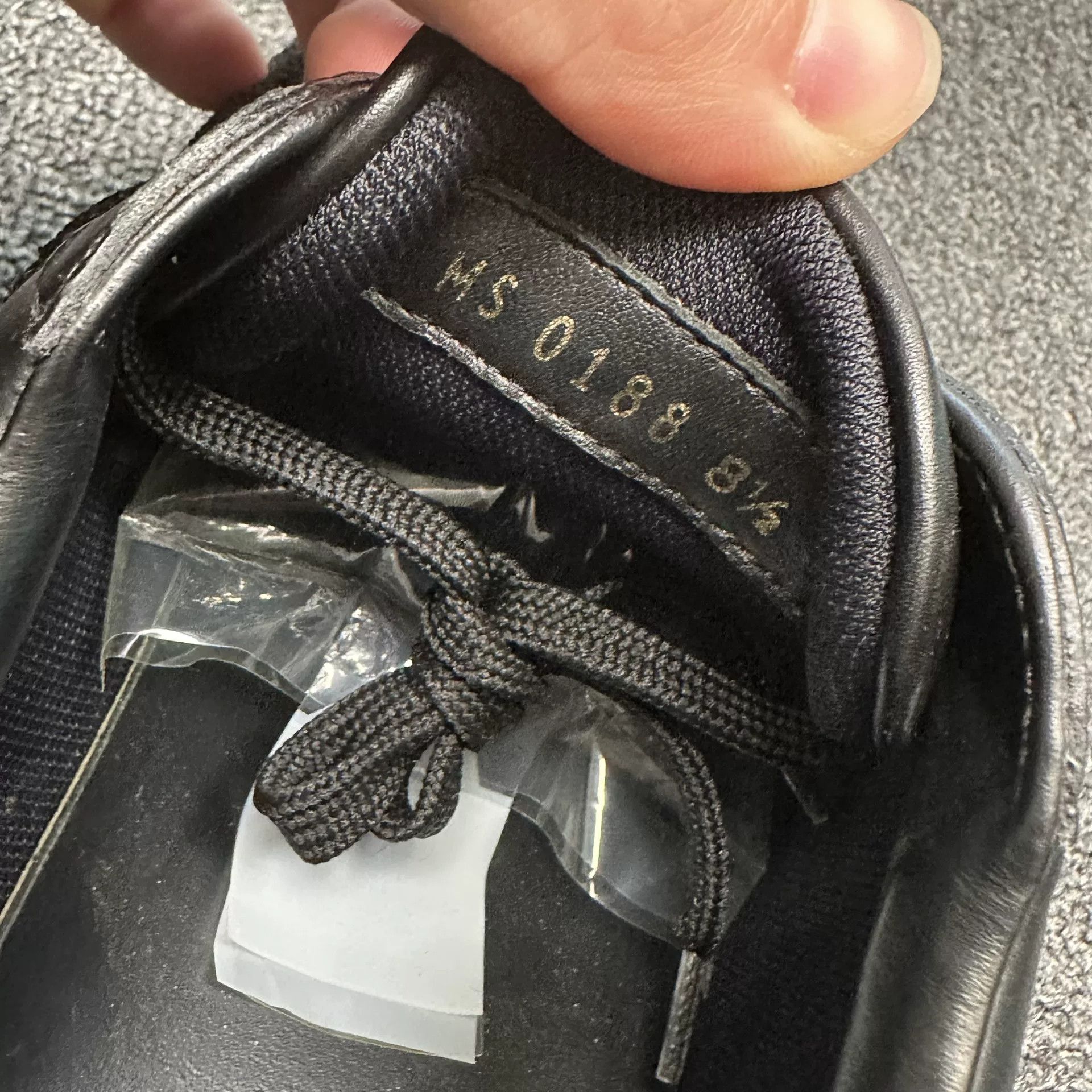 Louis Vuitton Louis Vuitton Black Trainer Sneakers 8.5 Size US 9.5 / EU 42-43 - 8 Thumbnail