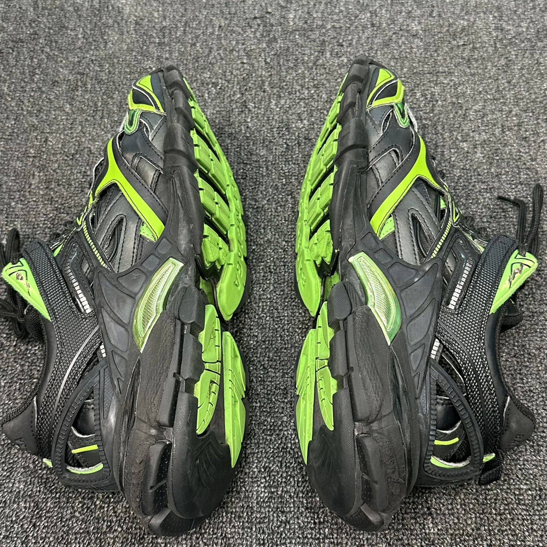 Balenciaga Balenciaga Black Green Track Sneakers US 6 Size US 6 / EU 39 - 5 Thumbnail