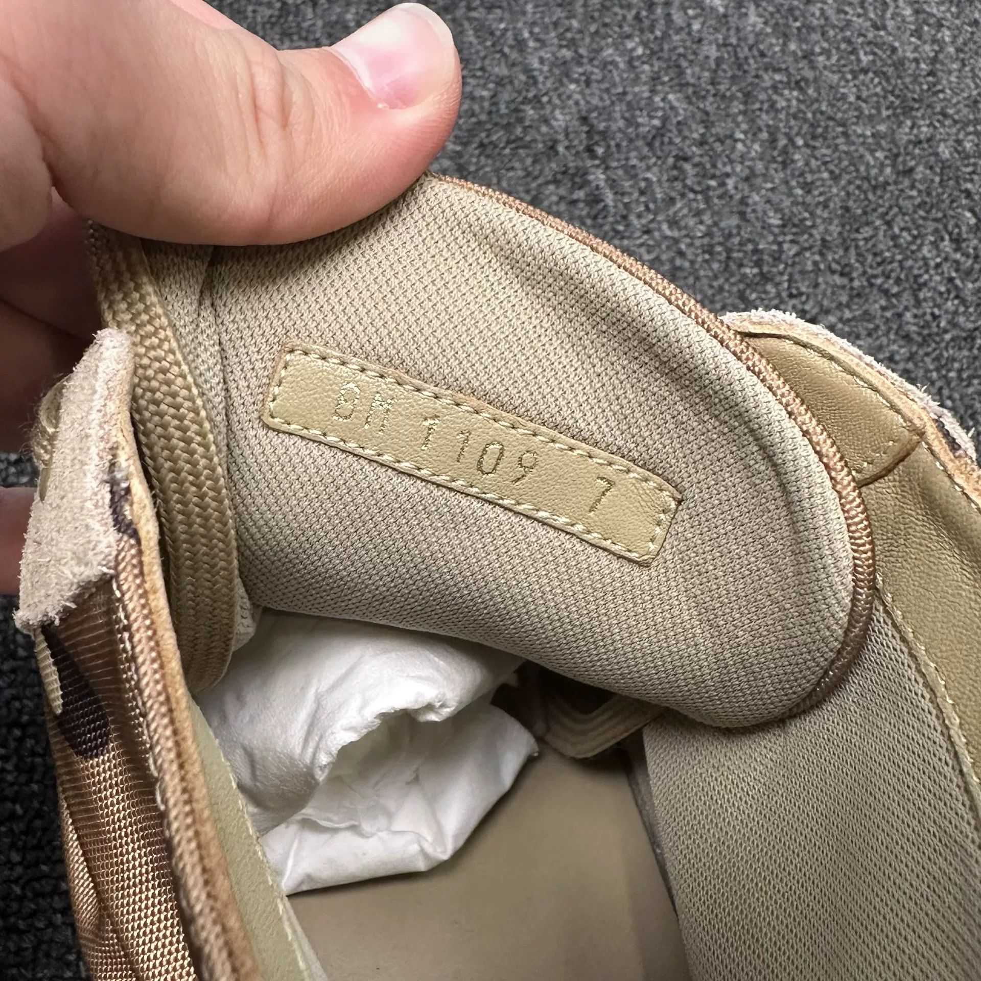 Louis Vuitton Louis Vuitton Monogram High Top Sneakers Size 41 Size US 8 / EU 41 - 8 Thumbnail
