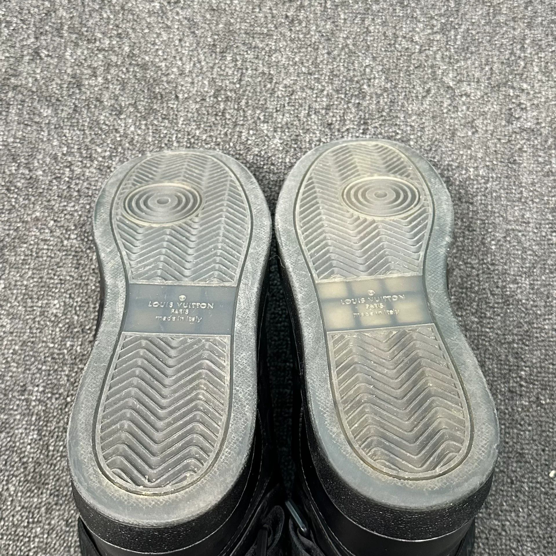 Louis Vuitton Louis Vuitton Monogram Hi-Top Sneakers 7 Size US 8 / EU 41 - 7 Thumbnail