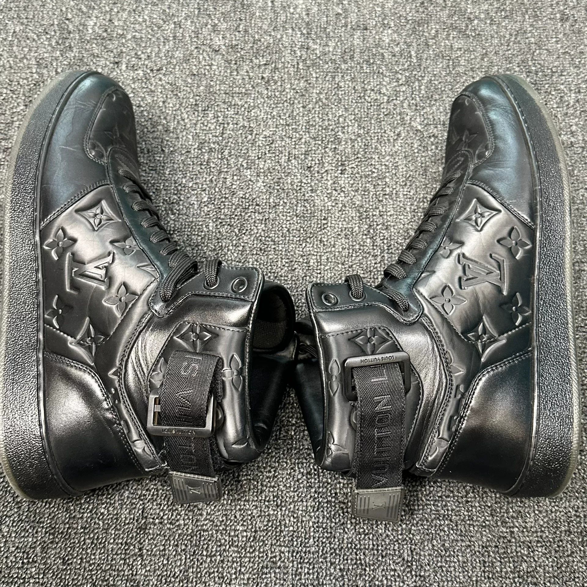 Louis Vuitton Louis Vuitton Monogram Hi-Top Sneakers 7 Size US 8 / EU 41 - 6 Thumbnail