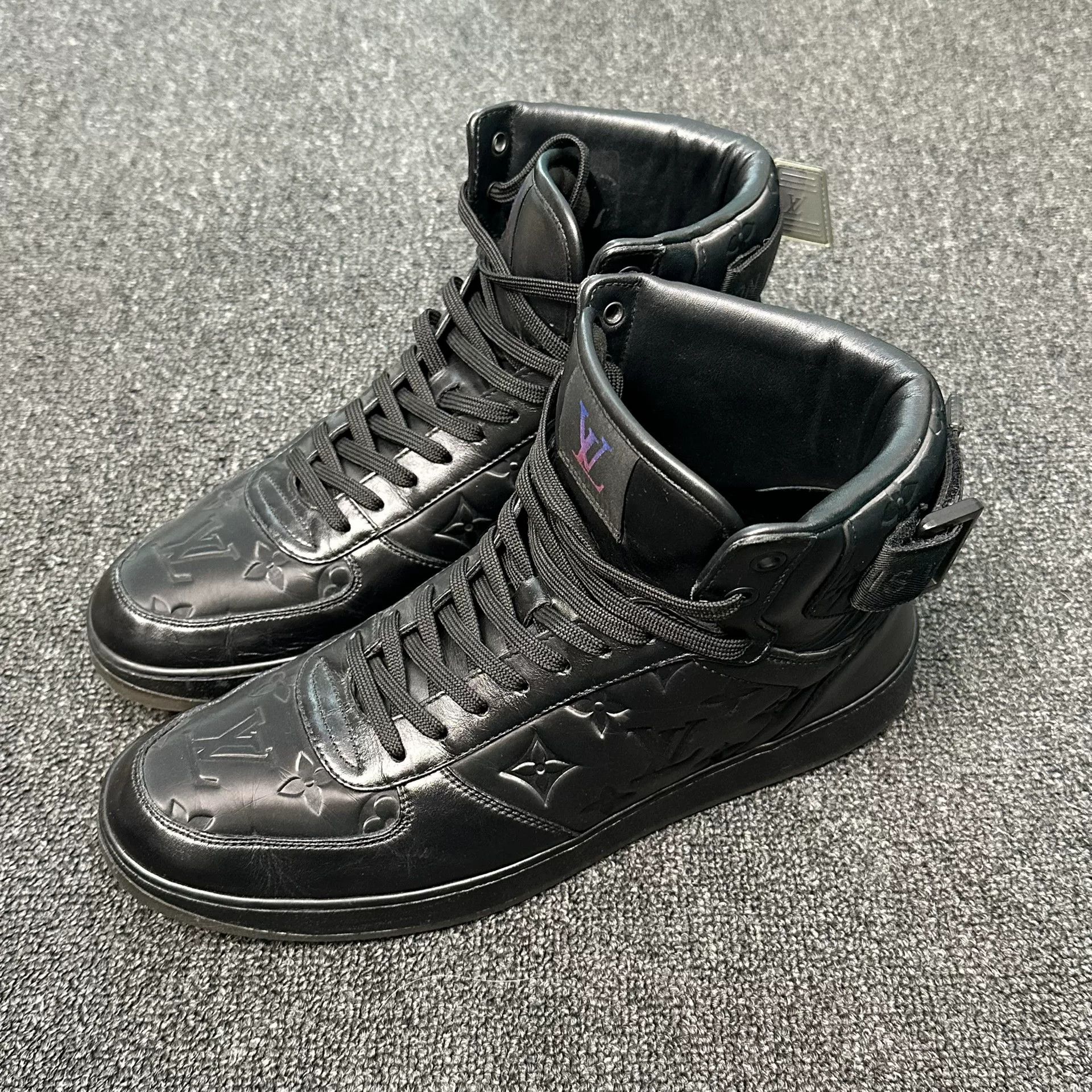 Louis Vuitton Louis Vuitton Monogram Hi-Top Sneakers 7 Size US 8 / EU 41 - 3 Thumbnail