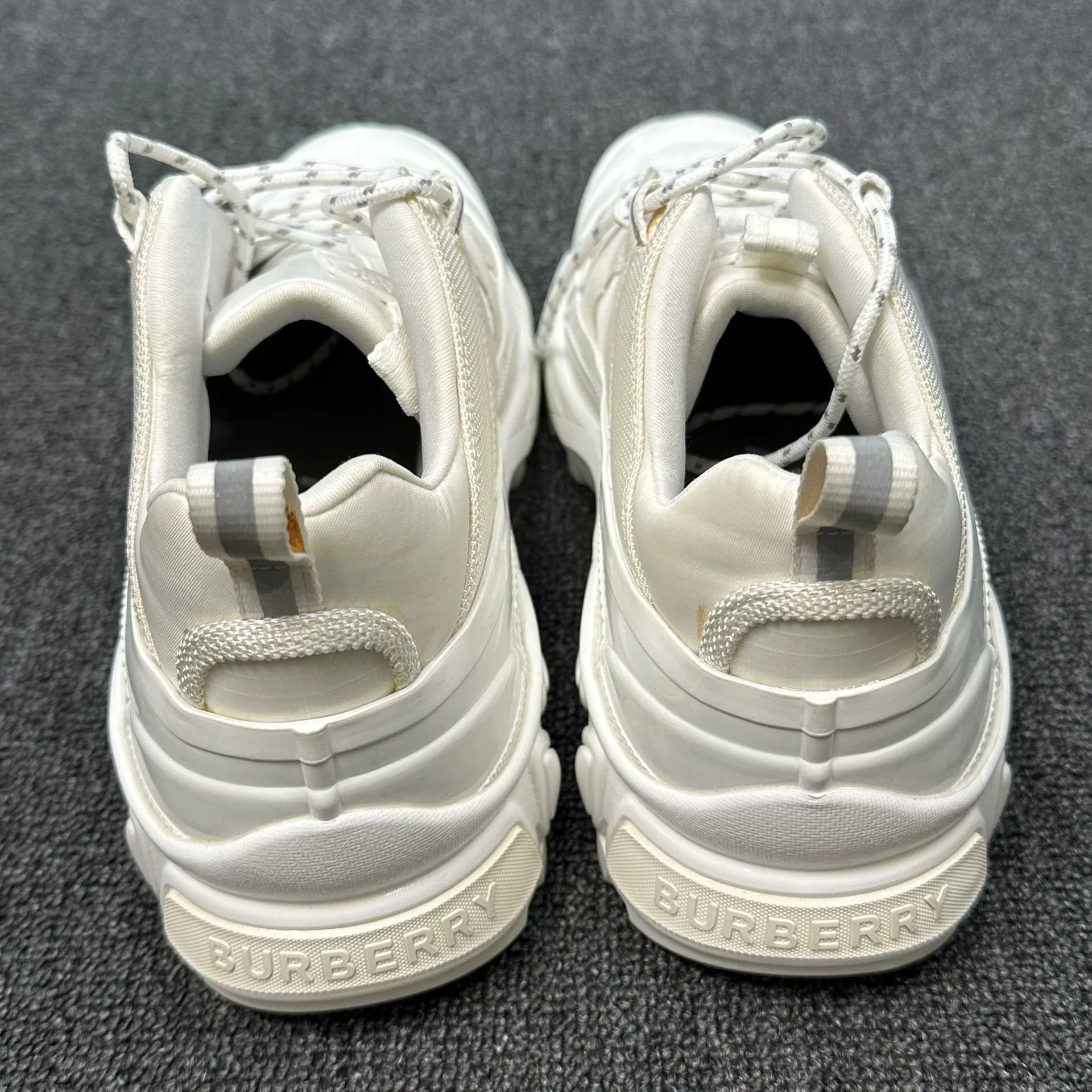 Burberry Burberry White Chunky Low-Top Sneakers Size 43 Size US 10 / EU 43 - 4 Thumbnail