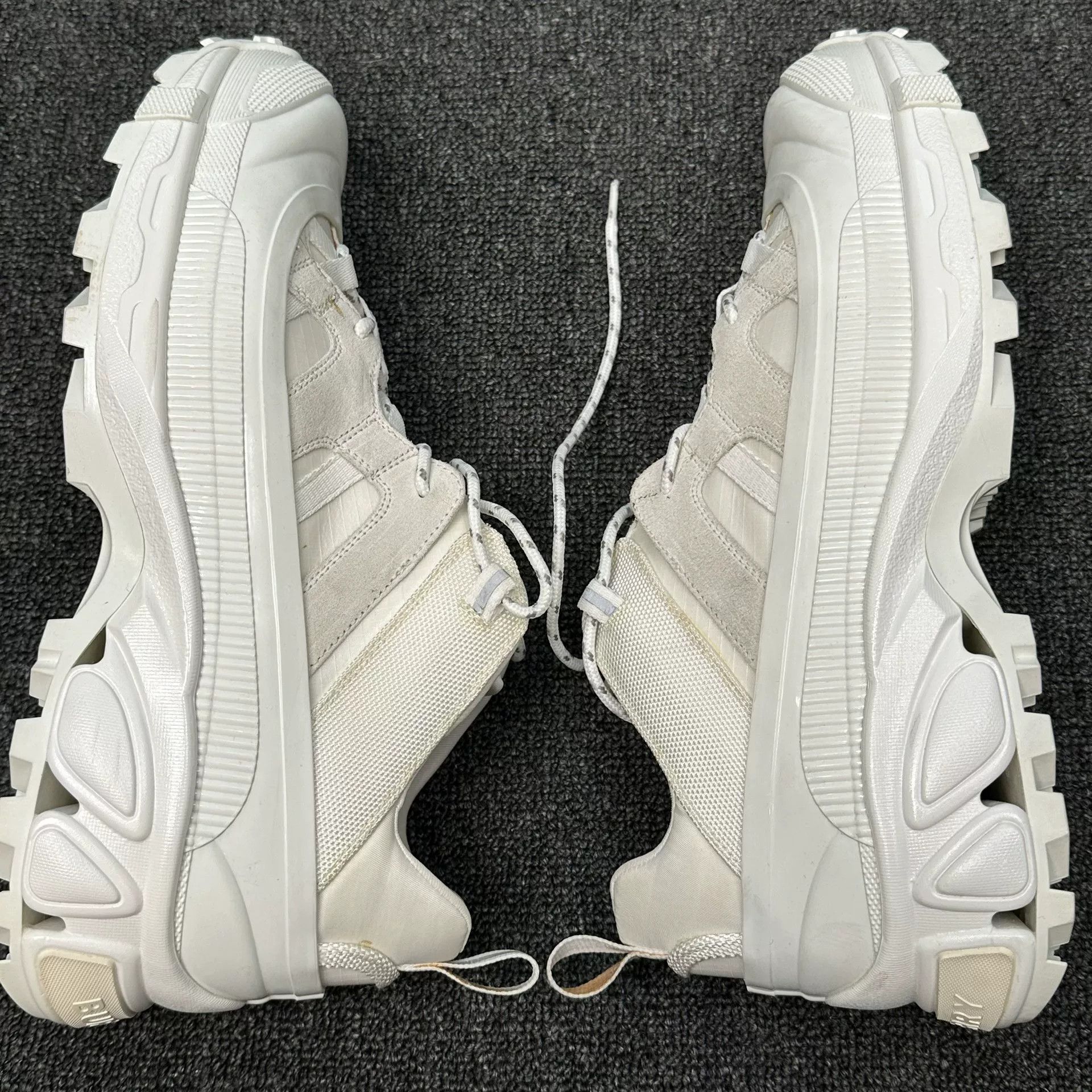 Burberry Burberry White Chunky Low-Top Sneakers Size 43 Size US 10 / EU 43 - 6 Thumbnail