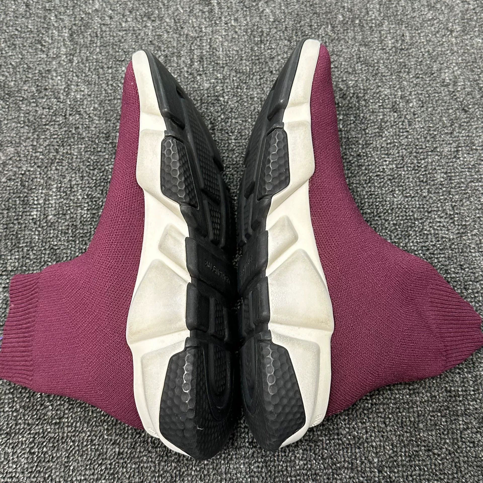 Balenciaga Balenciaga Burgundy Speed Trainer Sneakers 35 Size US 5 / IT 35 - 5 Thumbnail