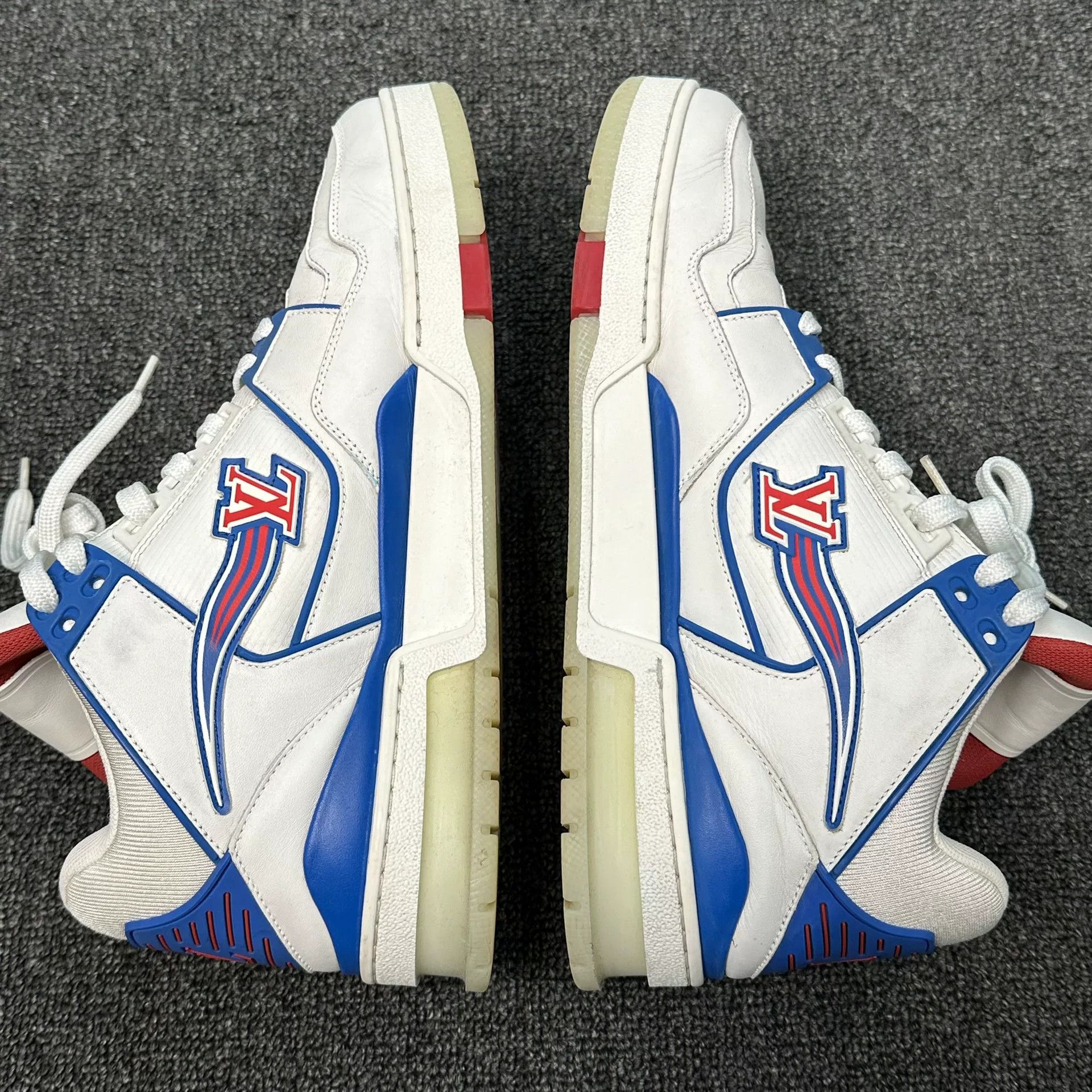 Louis Vuitton Louis Vuitton White Blue Red Trainer Sneakers 6.5 Size US 7.5 / EU 40-41 - 5 Thumbnail