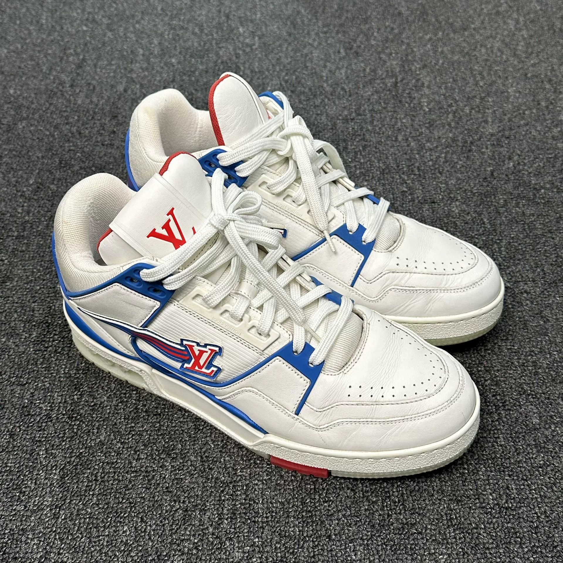 Louis Vuitton Louis Vuitton White Blue Red Trainer Sneakers 6.5 Size US 7.5 / EU 40-41 - 2 Thumbnail