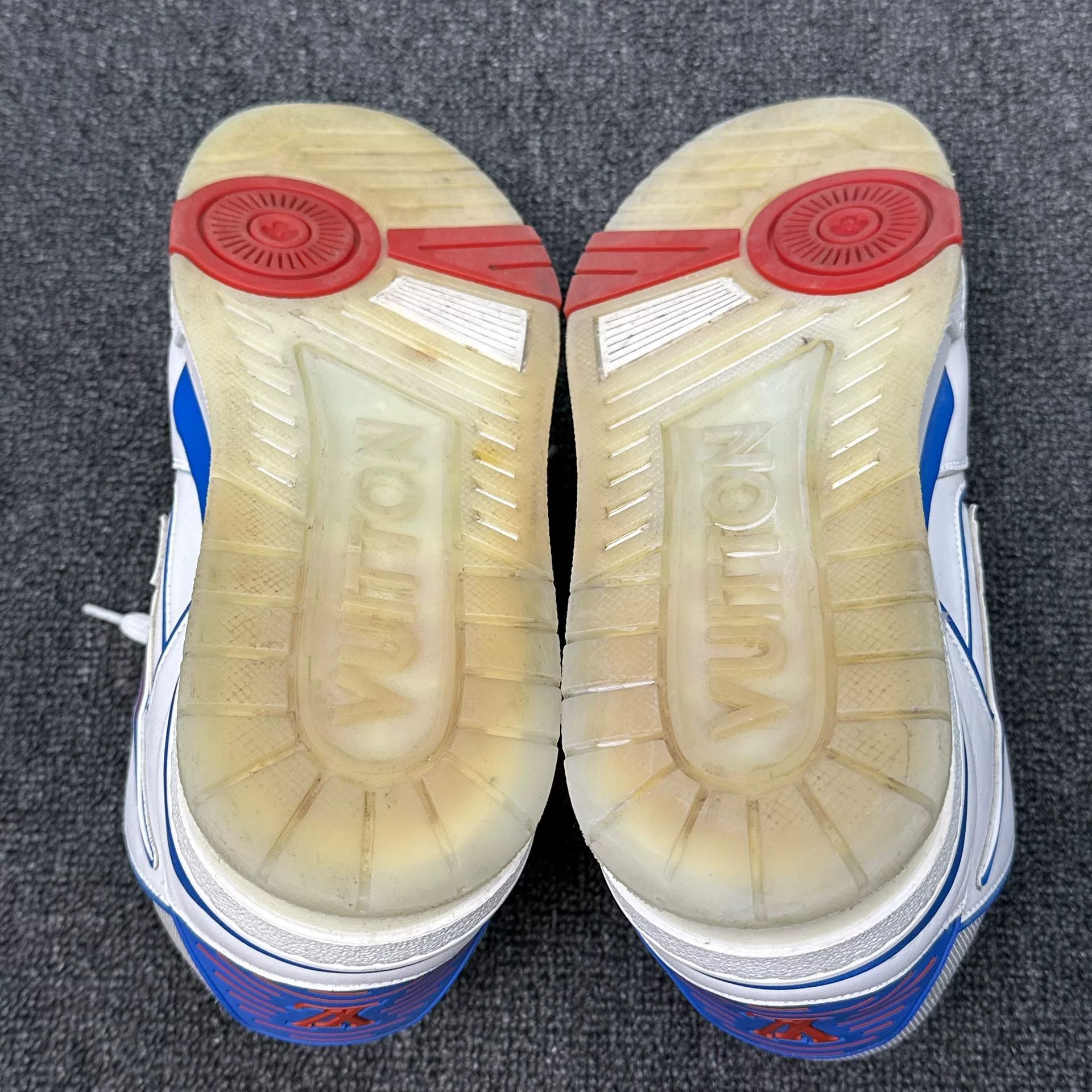 Louis Vuitton Louis Vuitton White Blue Red Trainer Sneakers 6.5 Size US 7.5 / EU 40-41 - 7 Thumbnail