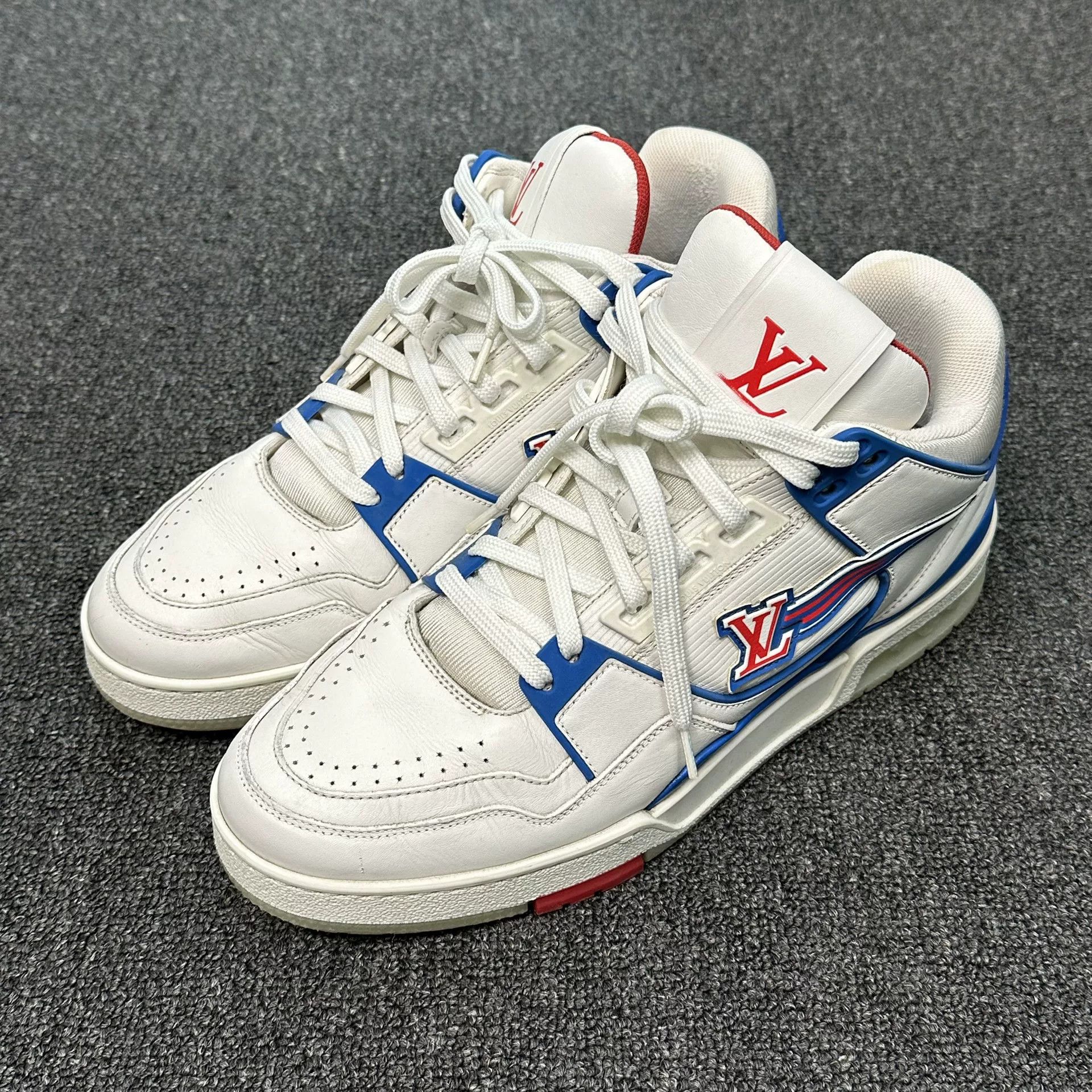 Louis Vuitton Louis Vuitton White Blue Red Trainer Sneakers 6.5 Size US 7.5 / EU 40-41 - 3 Thumbnail