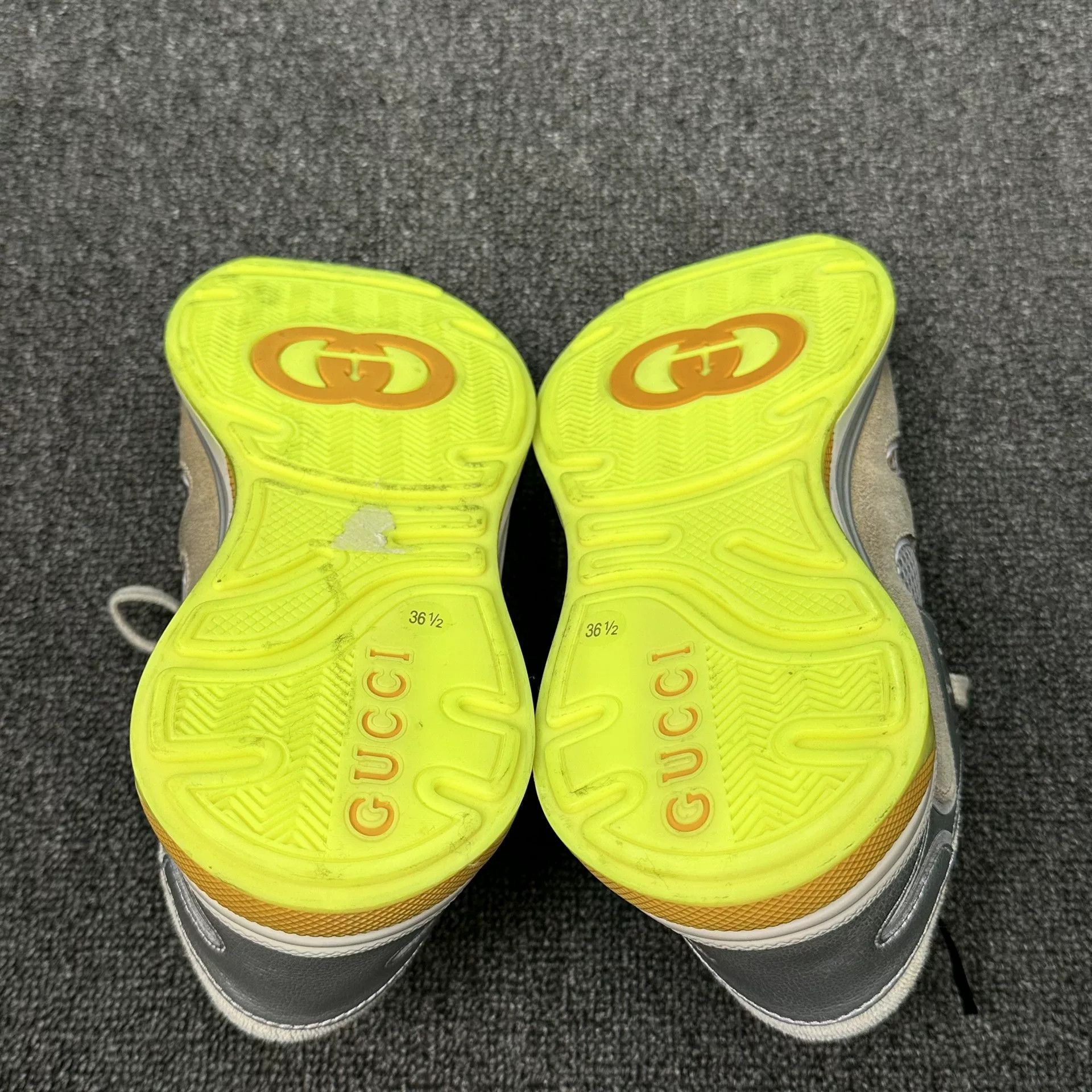 Gucci Gucci Silver Panelled Low-Top Sneakers 36.5 Size US 6.5 / IT 36.5 - 7 Thumbnail