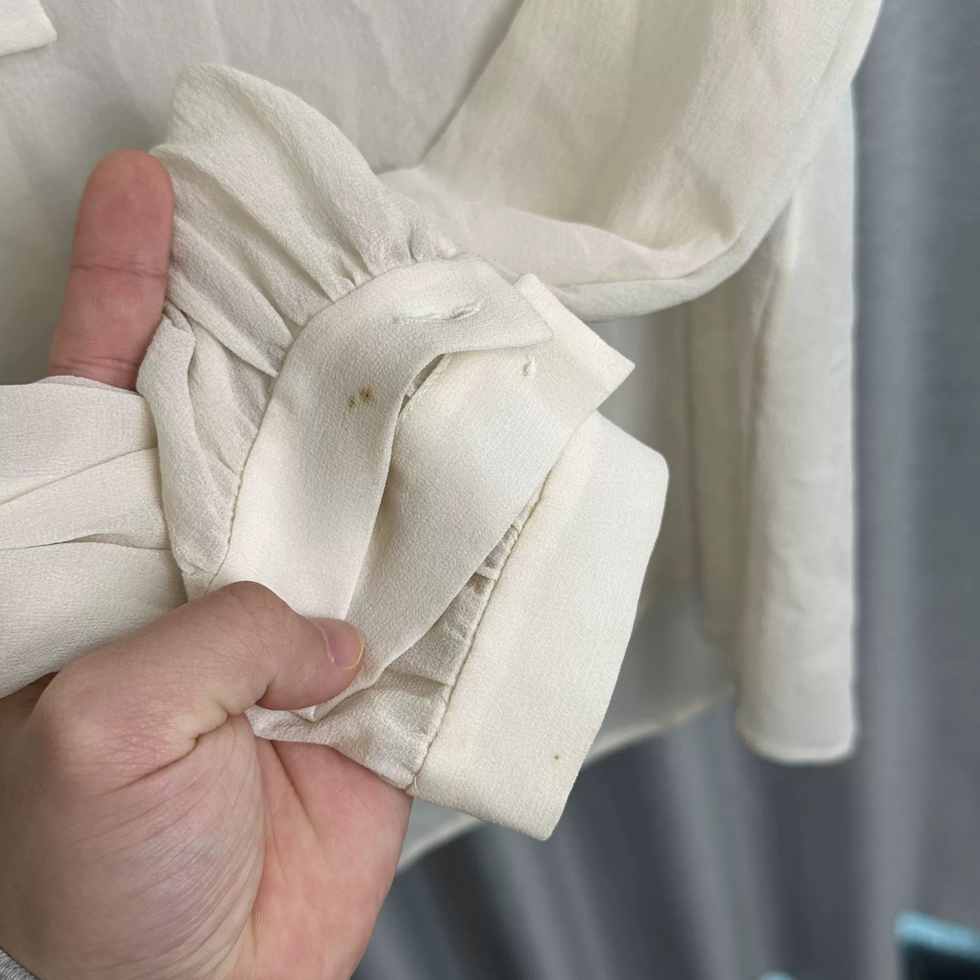 Saint Laurent Paris Saint Laurent Tie-Neck Silk Blouse FR 36 Size XS / US 0-2 / IT 36-38 - 7 Thumbnail