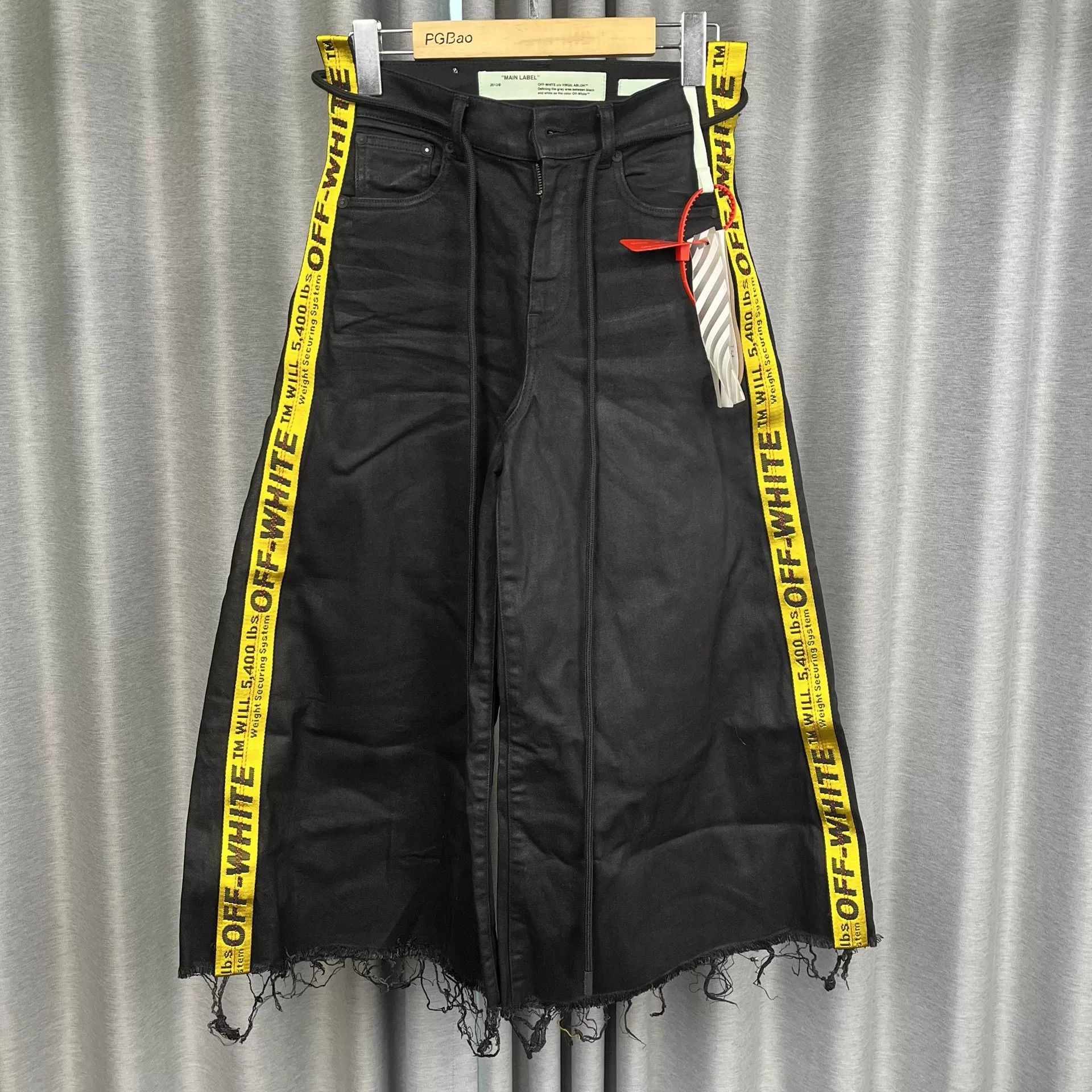 Off-White Off-White Industrial Strap Capri Pants 27 Size 27" / US 4 / IT 40 - 2 Thumbnail