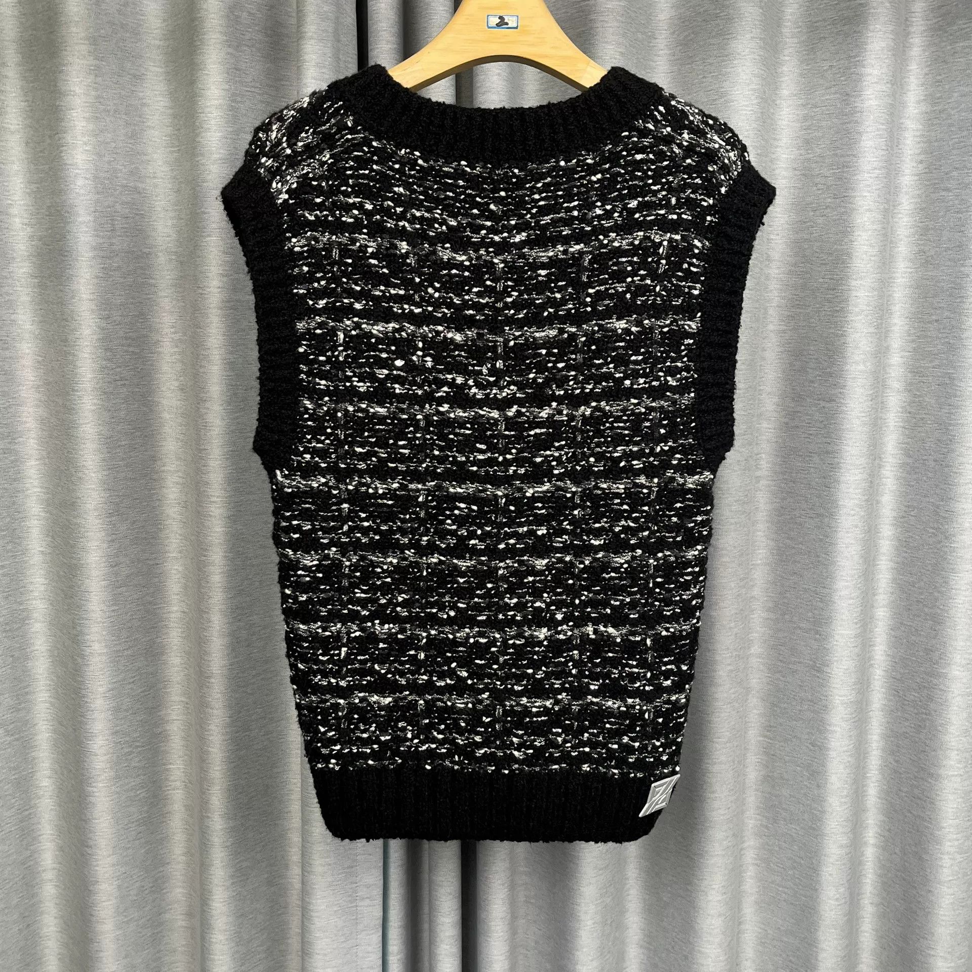 WE11DONE We11done Shimmer Tweed Knit Vest L Size US L / EU 52-54 / 3 - 3 Thumbnail
