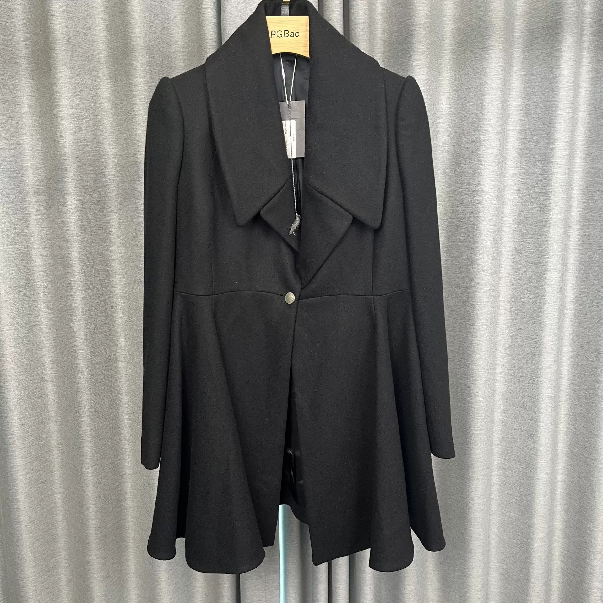 Alexander McQueen Alexander McQueen Flared Skirt Wool Coat Size 40 Size S / US 4 / IT 40 - 2 Thumbnail