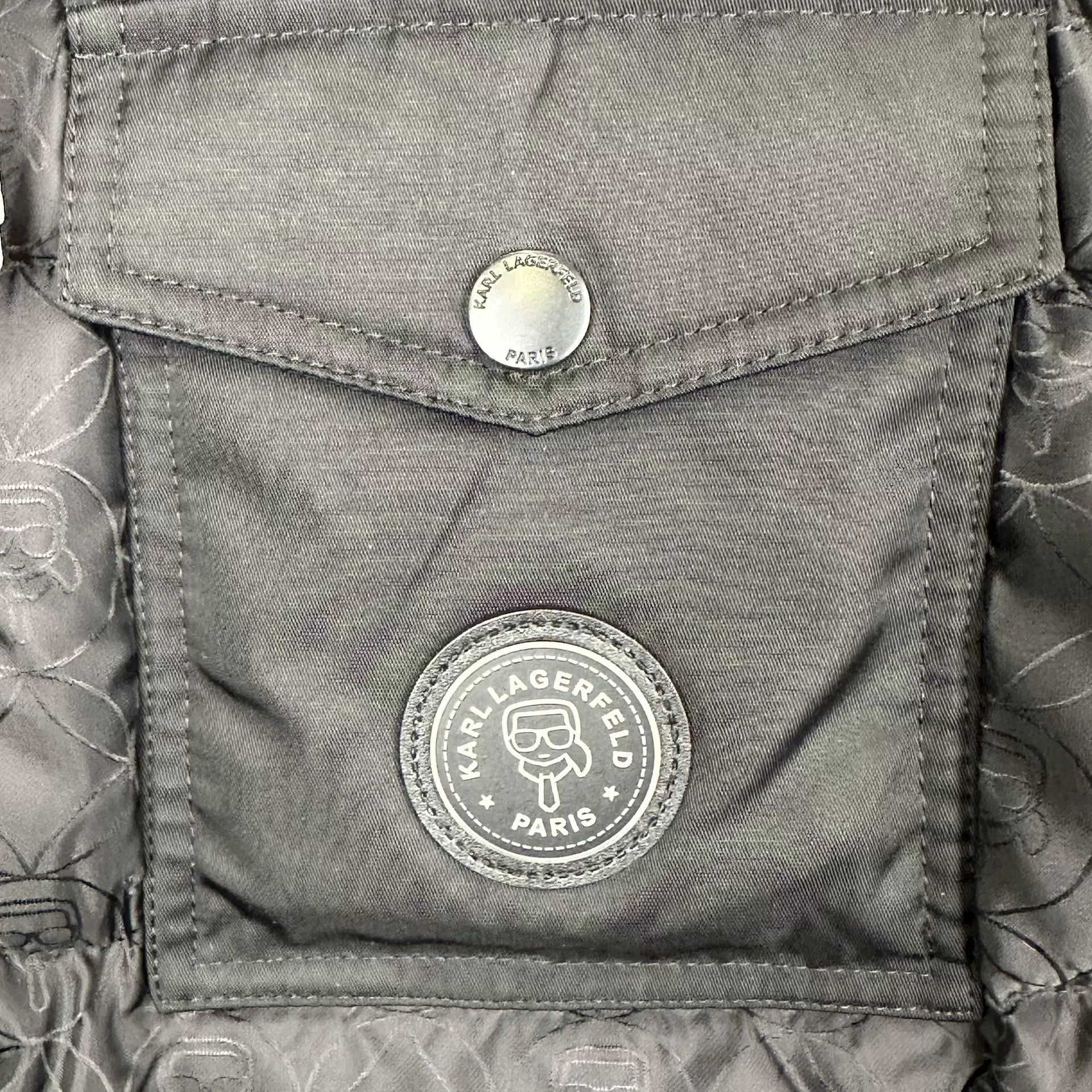 Karl Lagerfeld Karl Lagerfeld Monogram Down Vest EU 48 Size US M / EU 48-50 / 2 - 5 Thumbnail