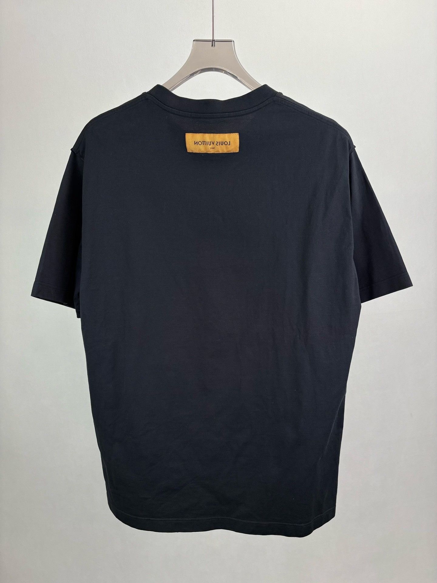 Louis Vuitton Louis Vuitton Neon Script Logo T-Shirt XXL Size US XXL / EU 58 / 5 - 3 Thumbnail