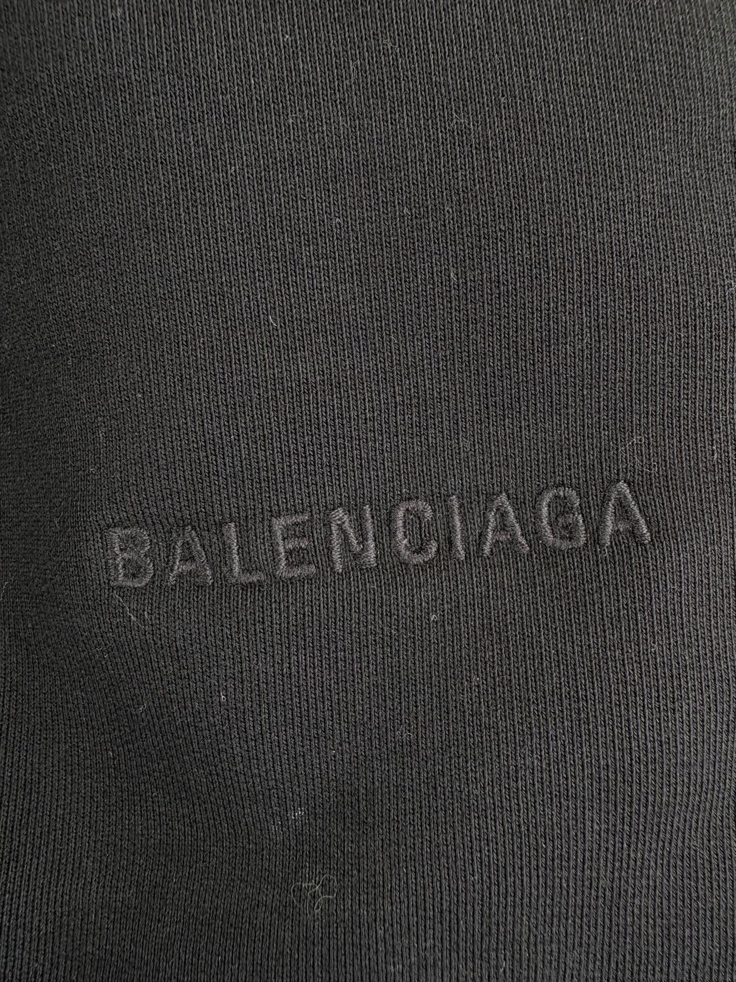 Balenciaga Balenciaga Embroidered Logo Sweat Shorts M Size US 32 / EU 48 - 4 Thumbnail