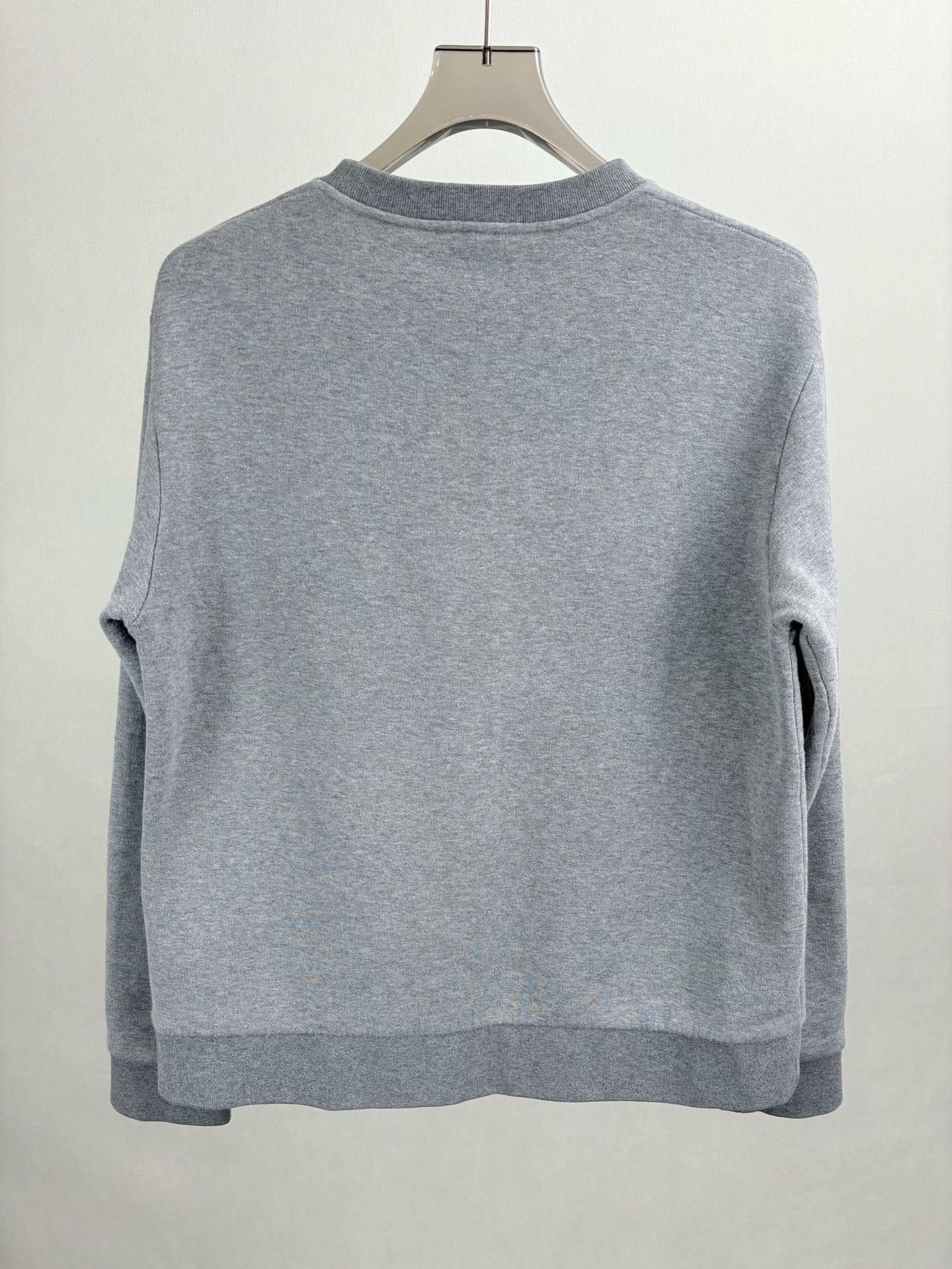 Louis Vuitton Louis Vuitton Distorted Logo Sweatshirt XS Size US XS / EU 42 / 0 - 3 Thumbnail
