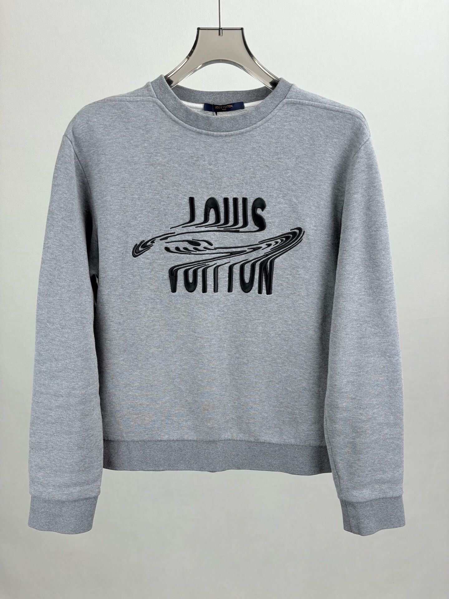 Louis Vuitton Louis Vuitton Distorted Logo Sweatshirt XS Size US XS / EU 42 / 0 - 2 Thumbnail