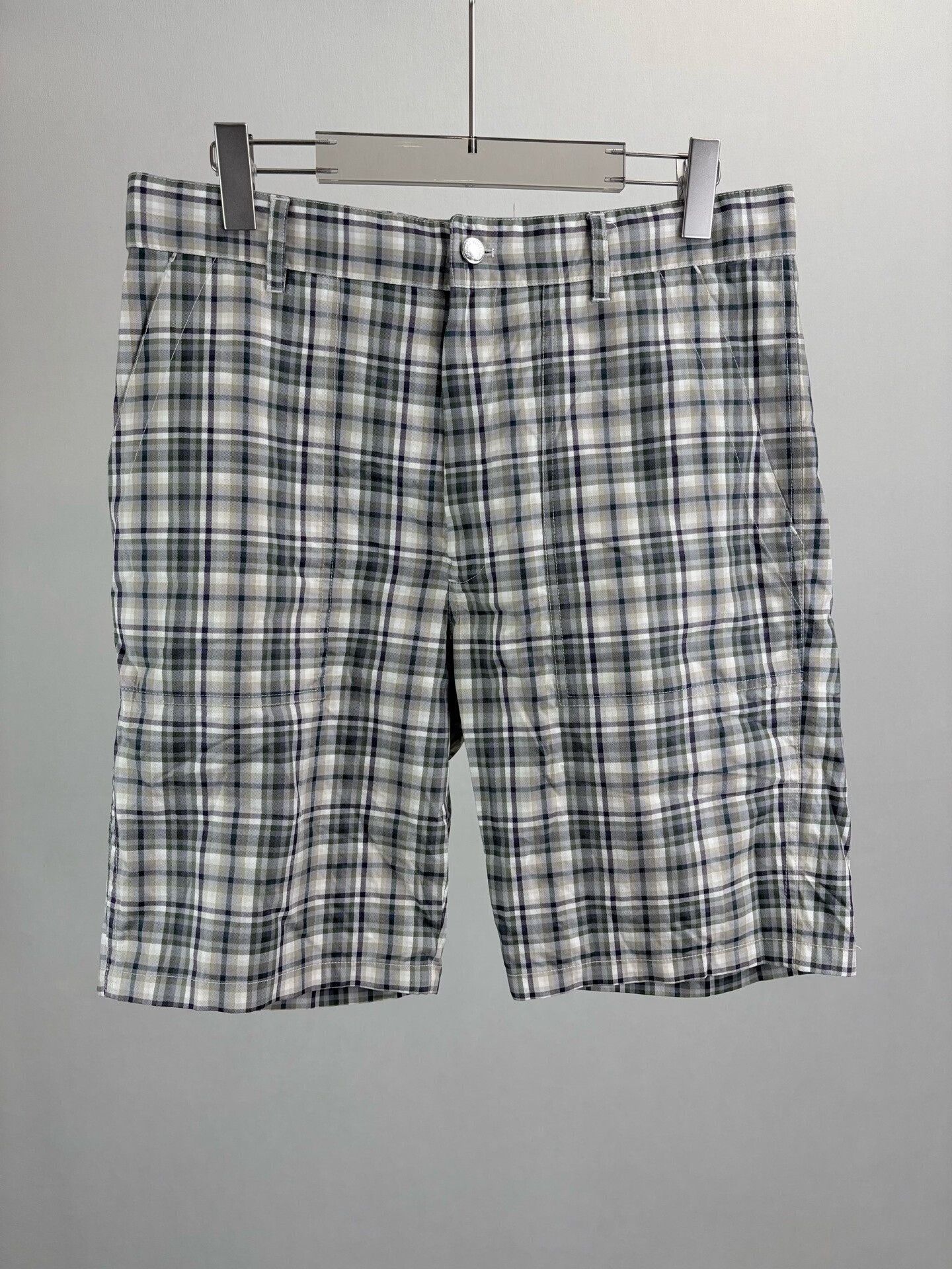 Louis Vuitton Louis Vuitton Plaid Leather Patch Shorts 42 Size US 34 / EU 50 - 2 Thumbnail