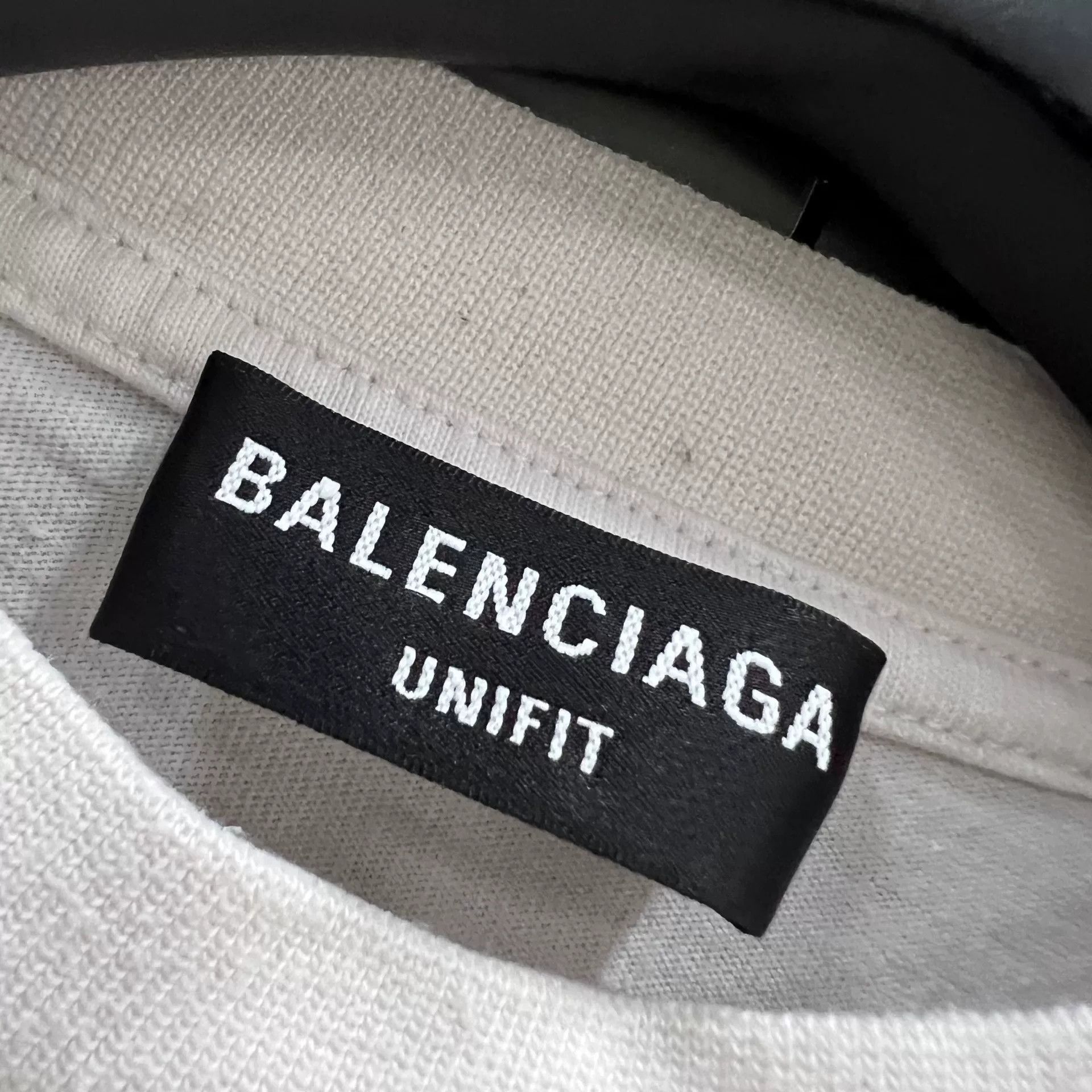 Balenciaga Balenciaga Tape Logo Print T-Shirt Size 1 Size US S / EU 44-46 / 1 - 4 Thumbnail