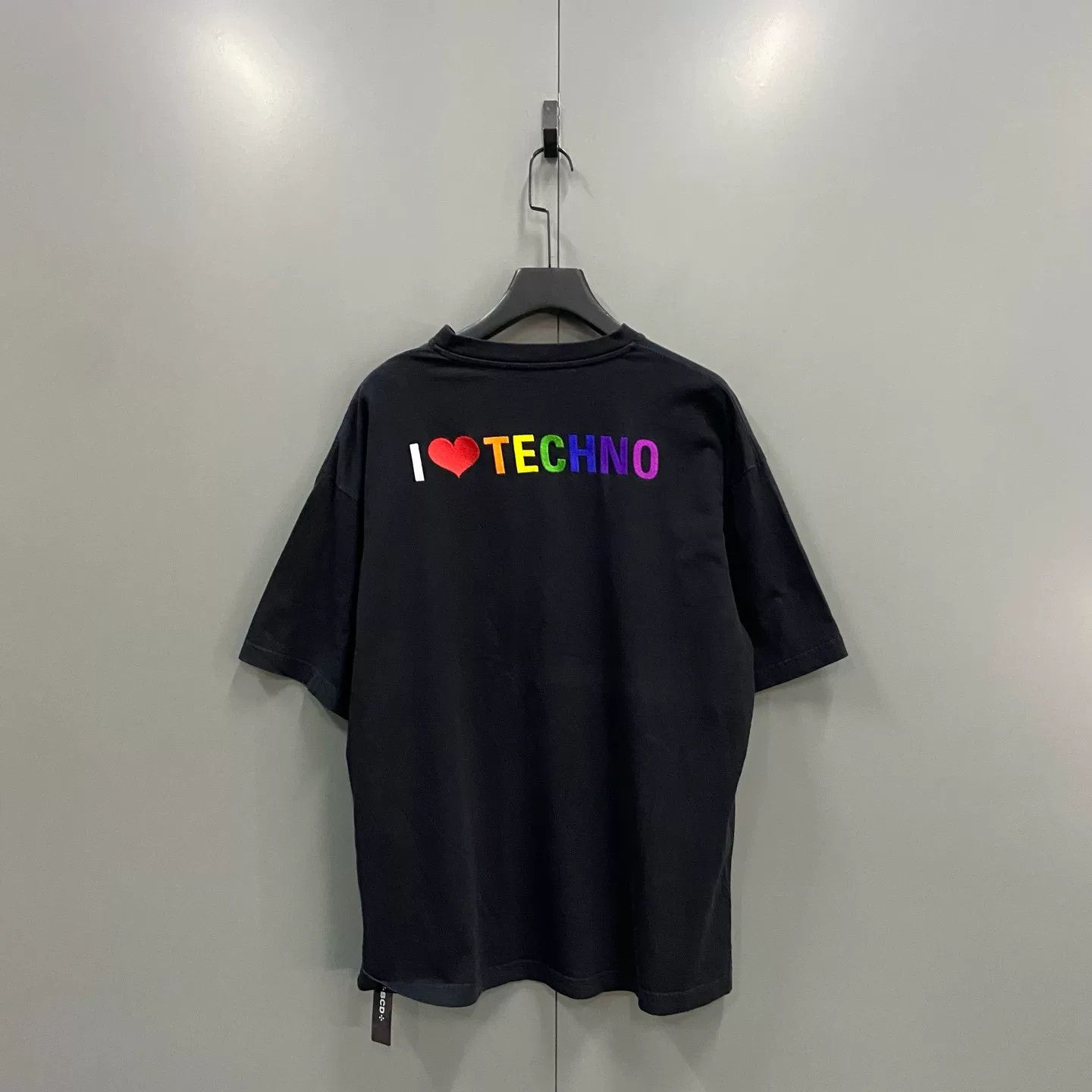 Balenciaga Balenciaga I Heart Techno Graphic T-Shirt M Size US M / EU 48-50 / 2 - 3 Thumbnail