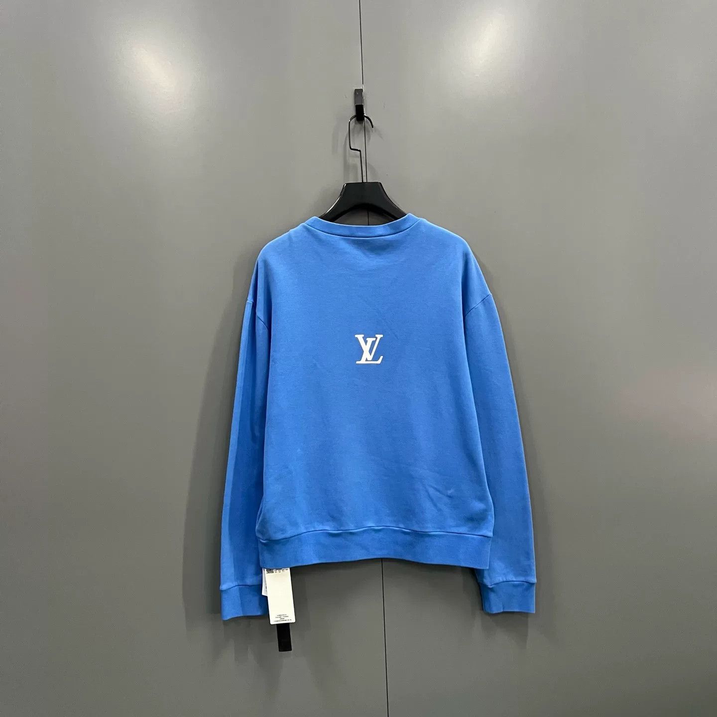 Louis Vuitton Louis Vuitton Amen Breakers Graphic Sweatshirt Size M Size US M / EU 48-50 / 2 - 3 Thumbnail