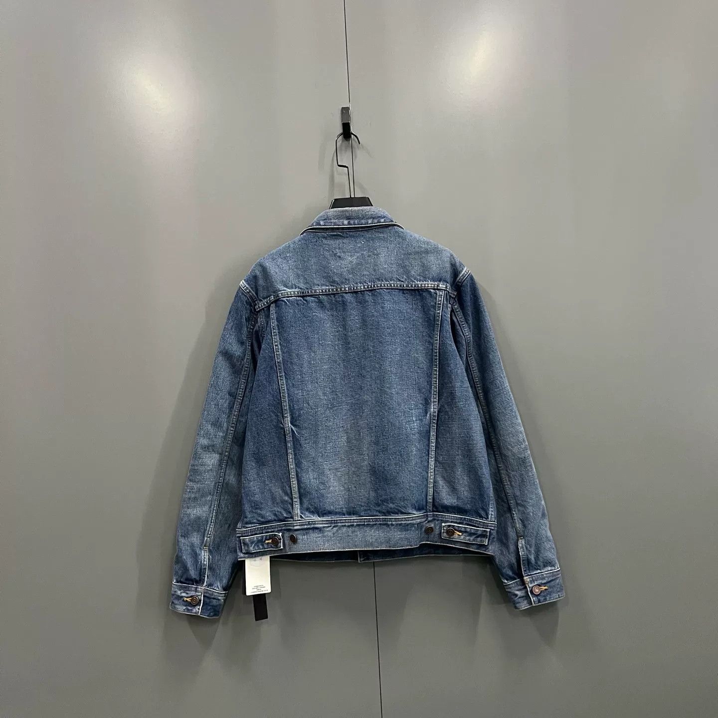 Celine Celine Washed Blue Denim Trucker Jacket Size L Size US L / EU 52-54 / 3 - 3 Thumbnail