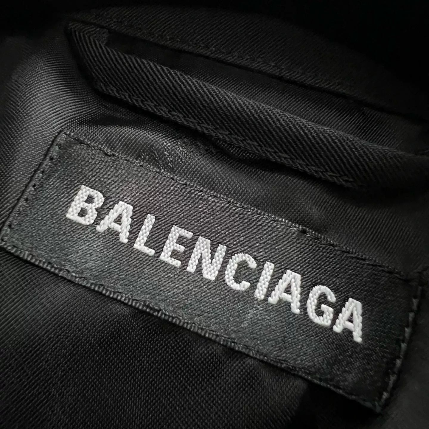 Balenciaga Balenciaga Black Button Up Shirt Size 44 Size US S / EU 44-46 / 1 - 4 Thumbnail