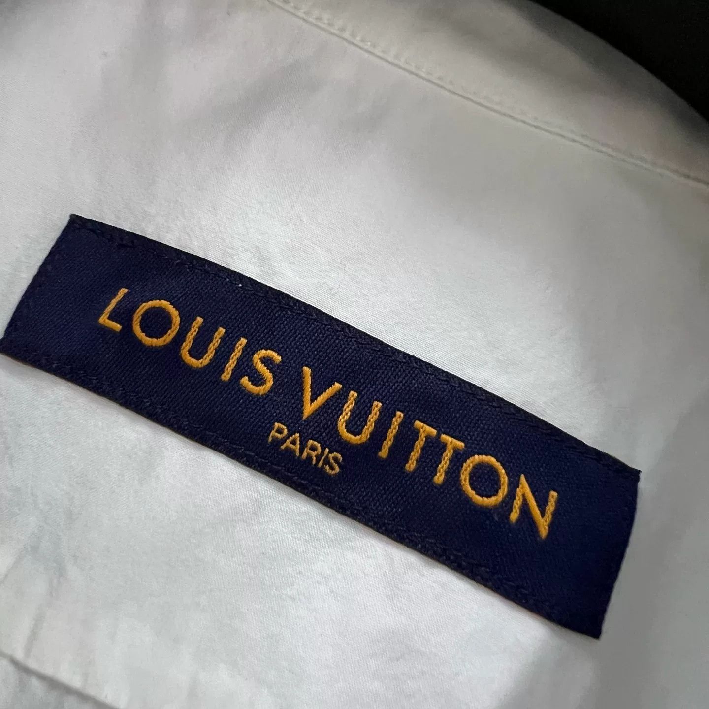 Louis Vuitton Louis Vuitton 1AA5G8 Embroidered Pocket Shirt Size L Size US L / EU 52-54 / 3 - 4 Thumbnail