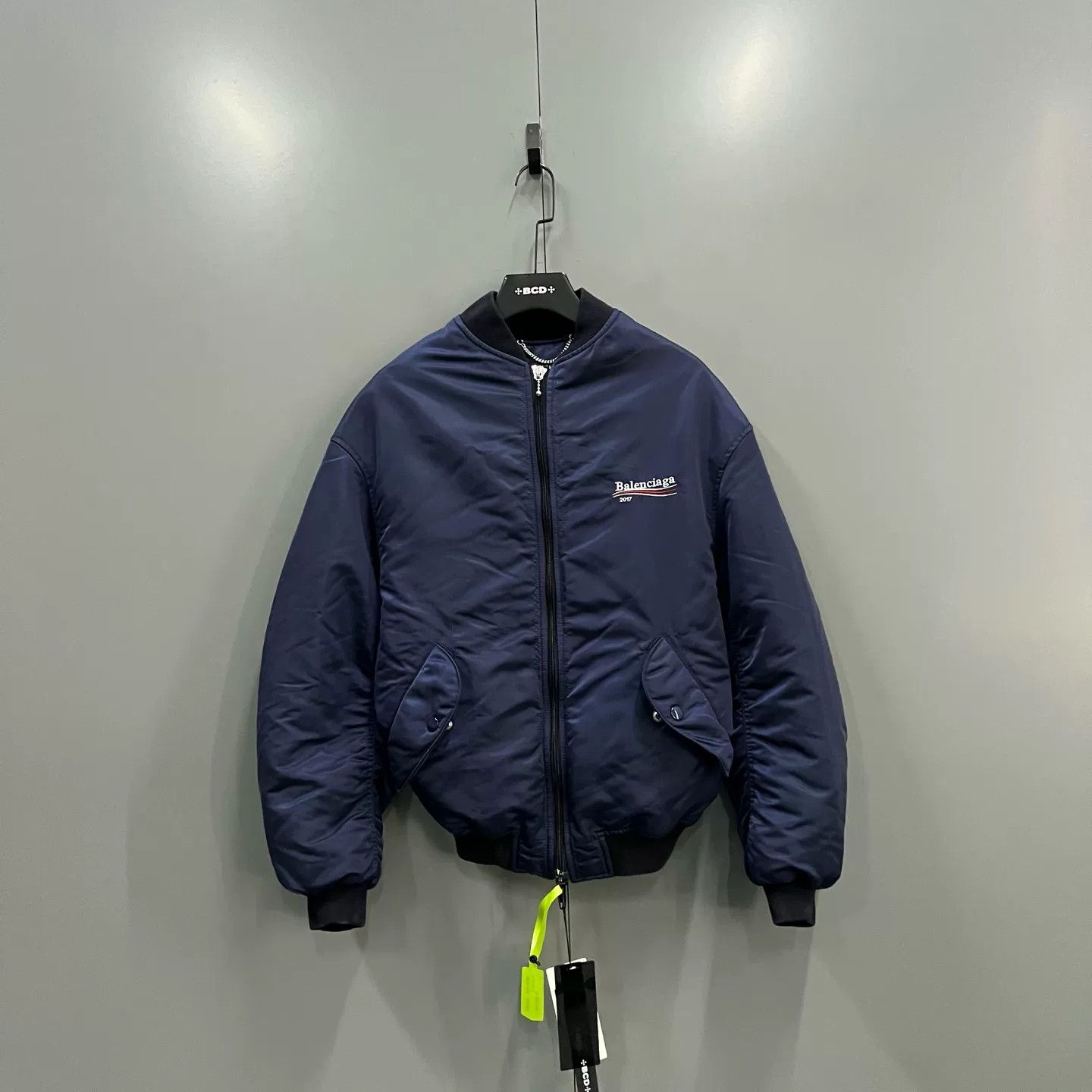 Balenciaga Balenciaga Wave Logo Bomber Jacket 46 Size US S / EU 44-46 / 1 - 2 Thumbnail