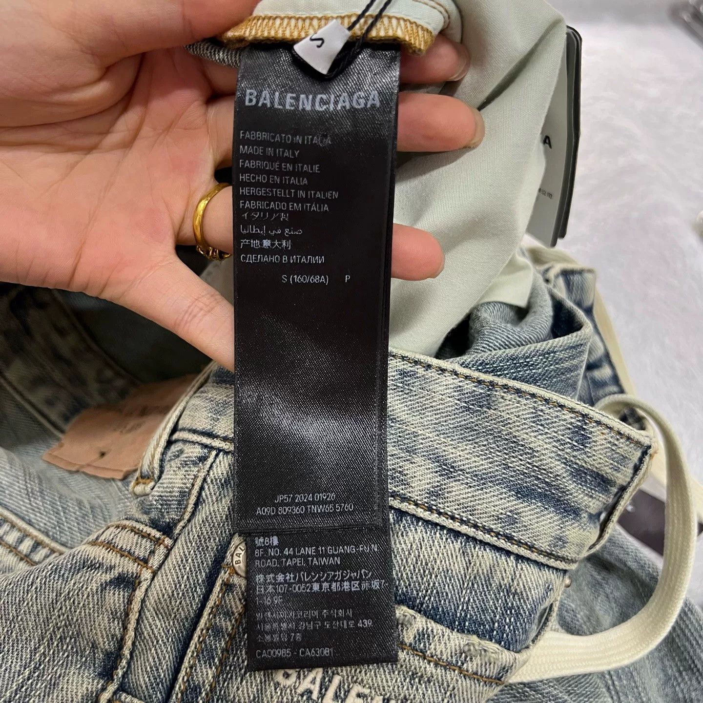 Balenciaga Balenciaga Washed Drawstring Wide Denim Size S Size US 30 / EU 46 - 6 Thumbnail